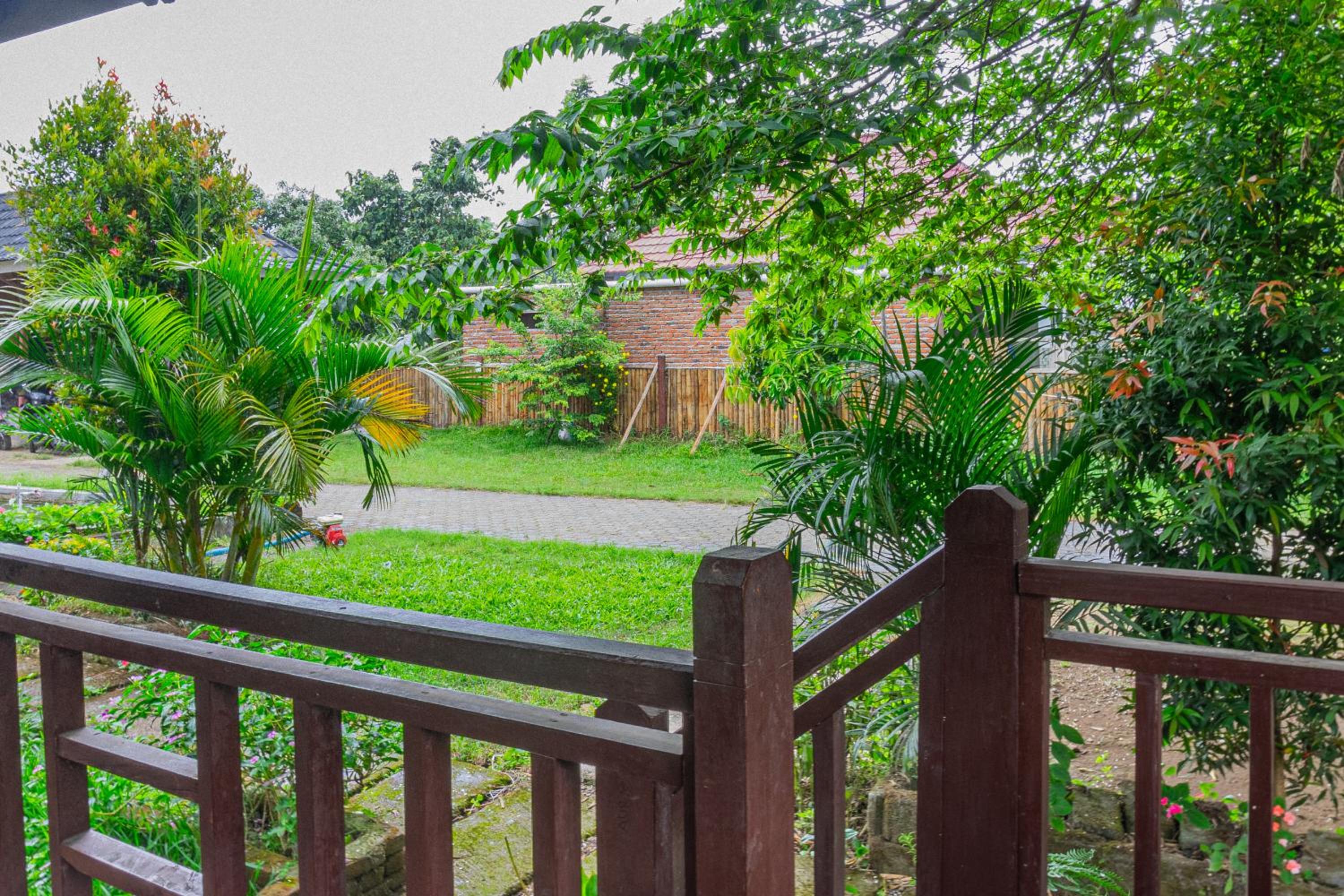 Puncak Rinjani Lodge
