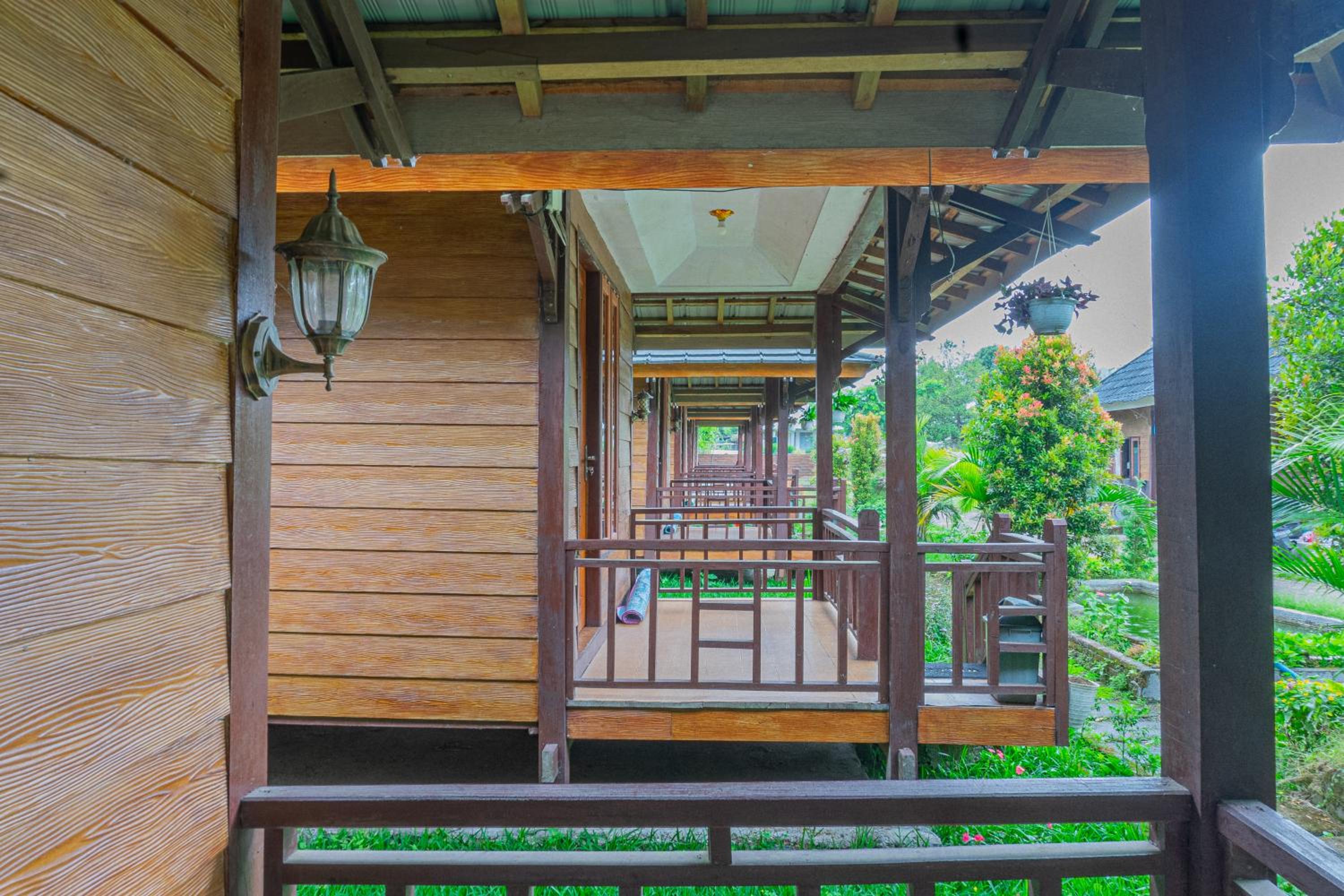 Puncak Rinjani Lodge