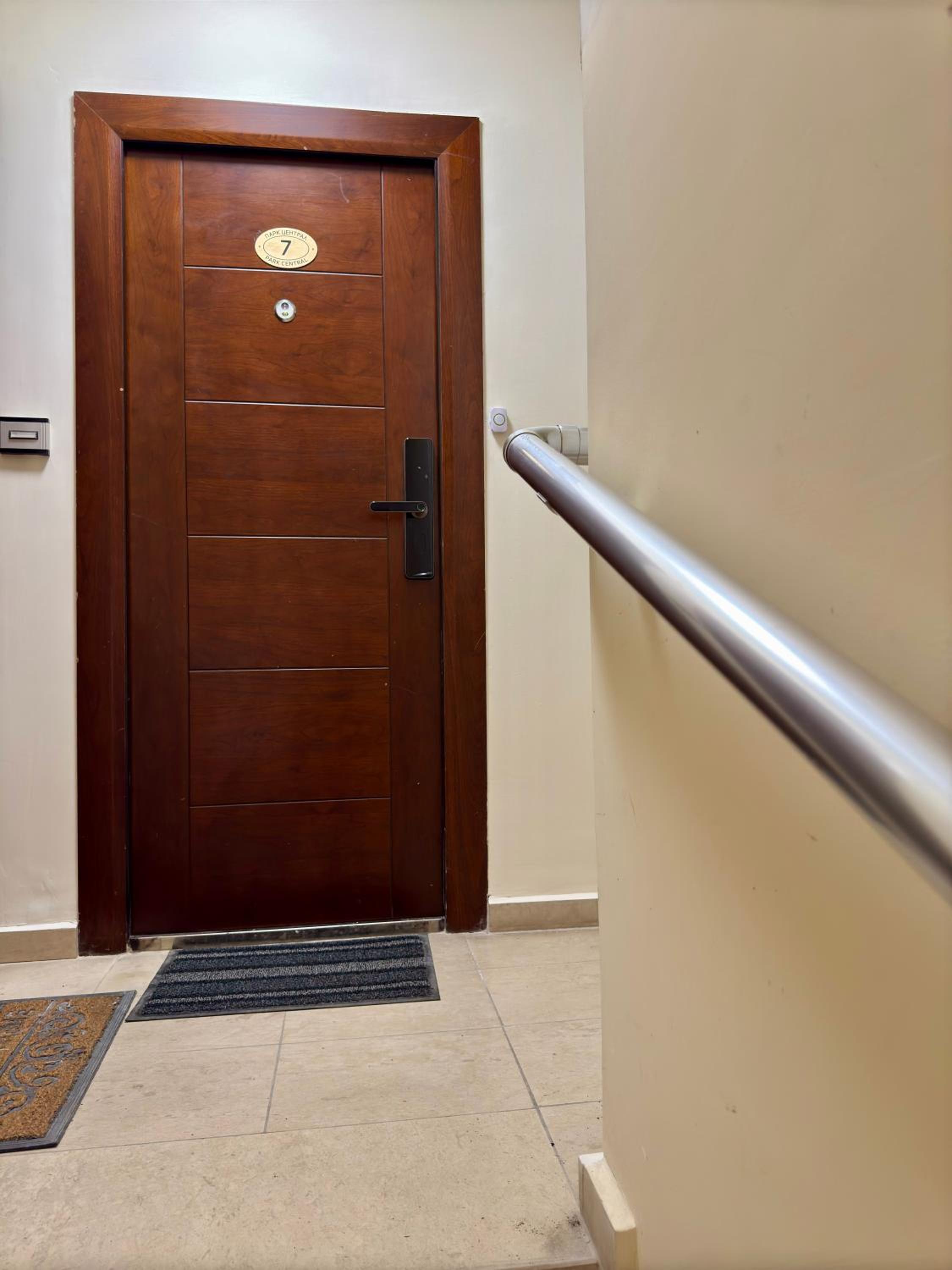 ParkCentral Luxury in City Center 7