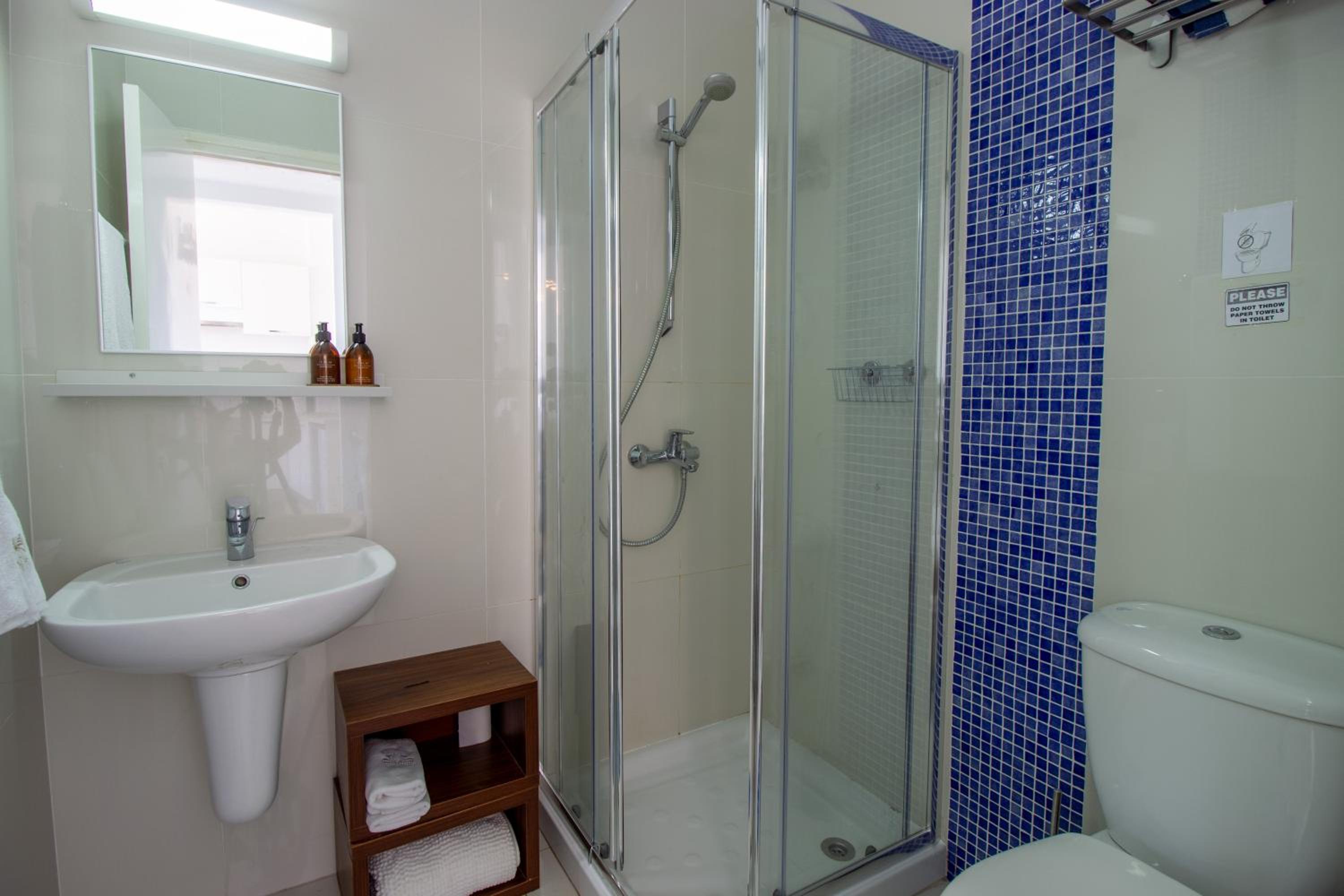 Seafront Stylish Apt, Protaras
