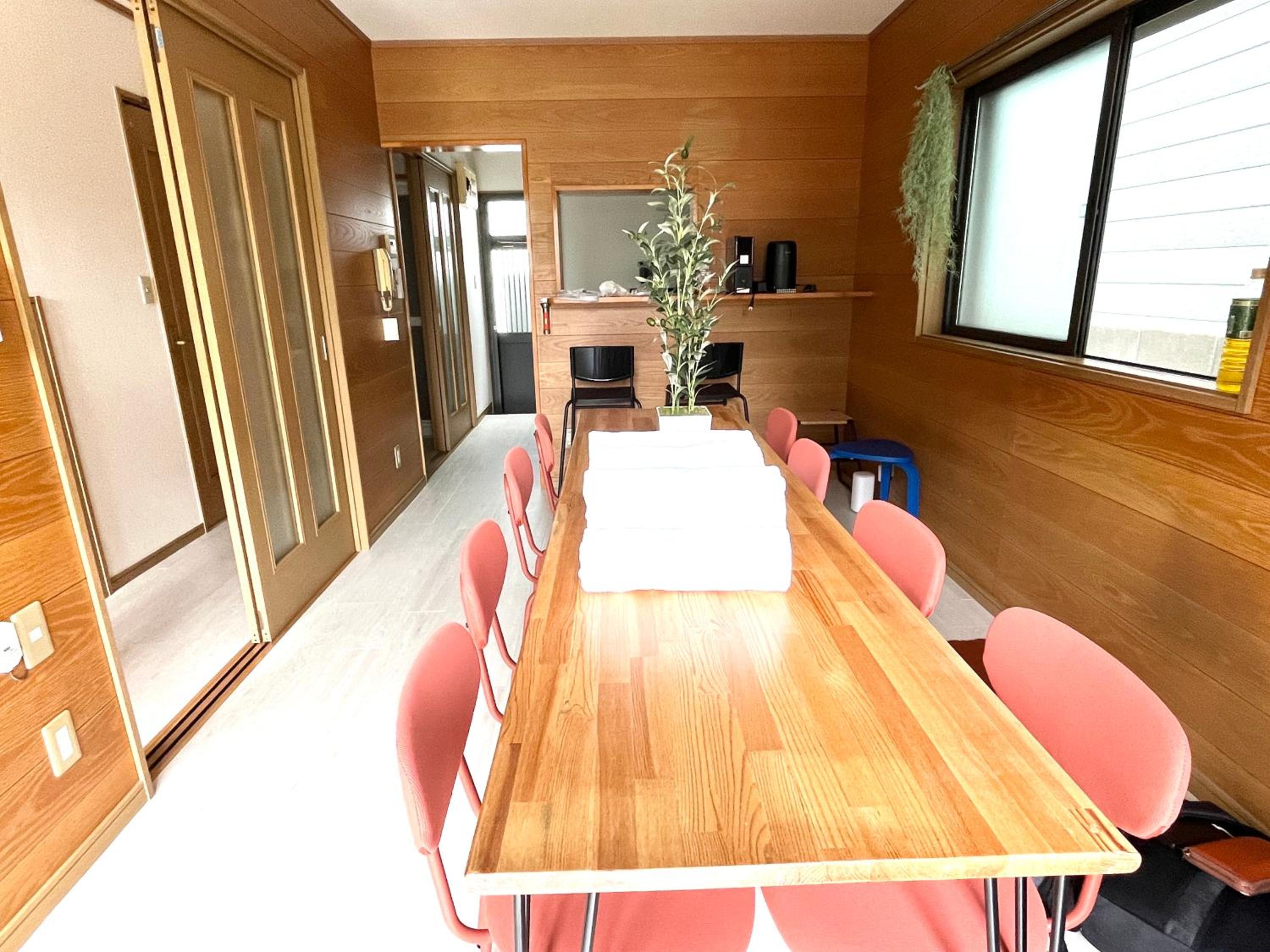 Tokyo log house with Free parking