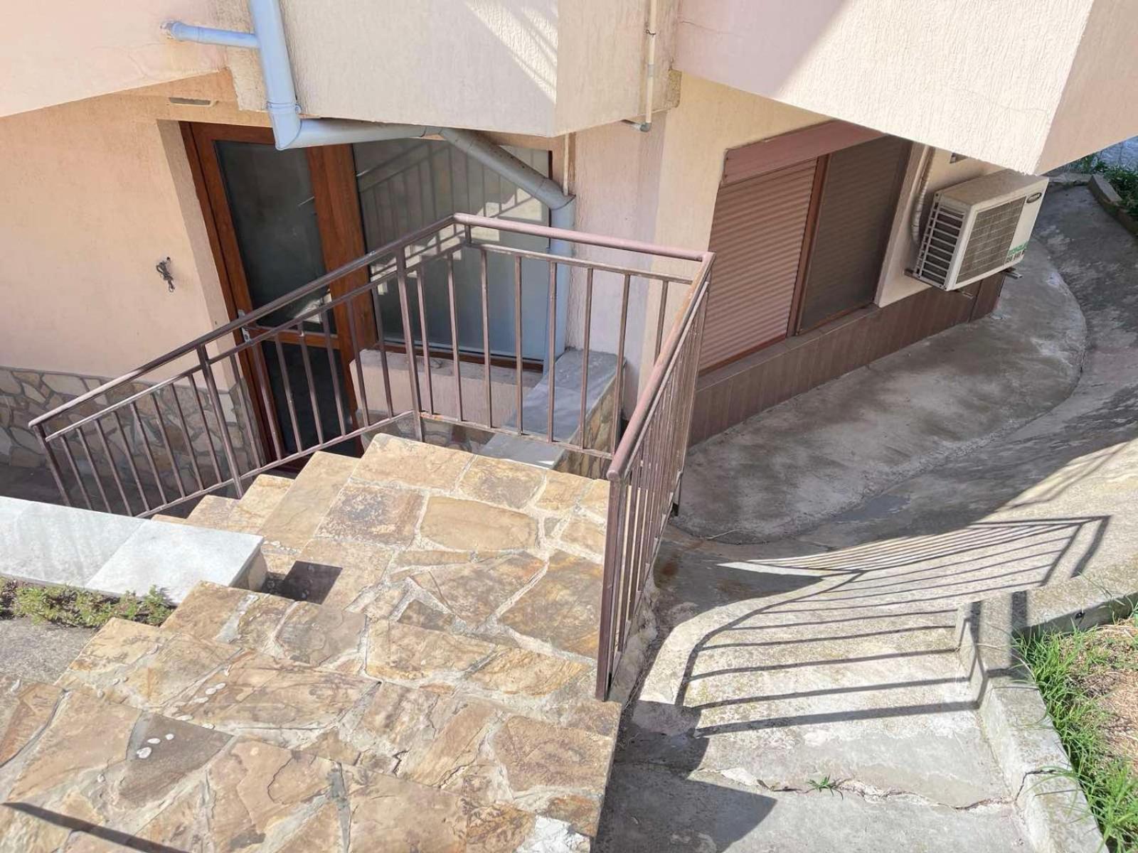 Apartment Divna