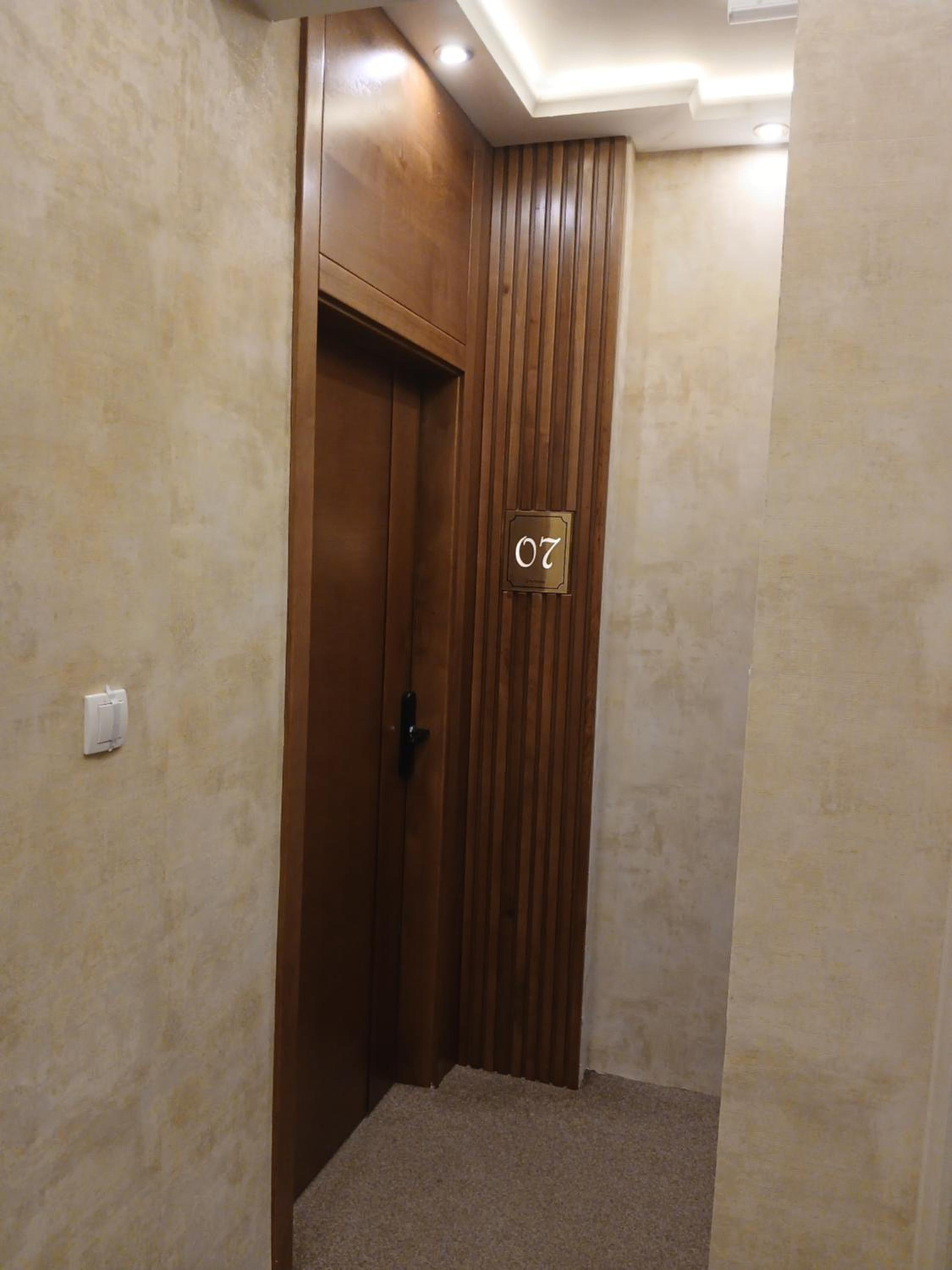 Photo 8