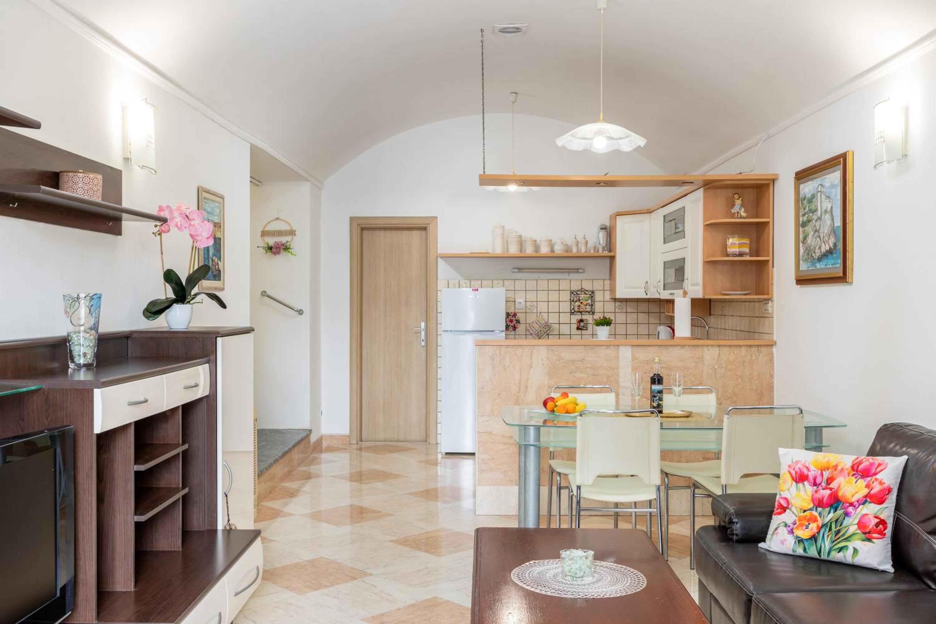 Beach Apartment Francesko near Old Town