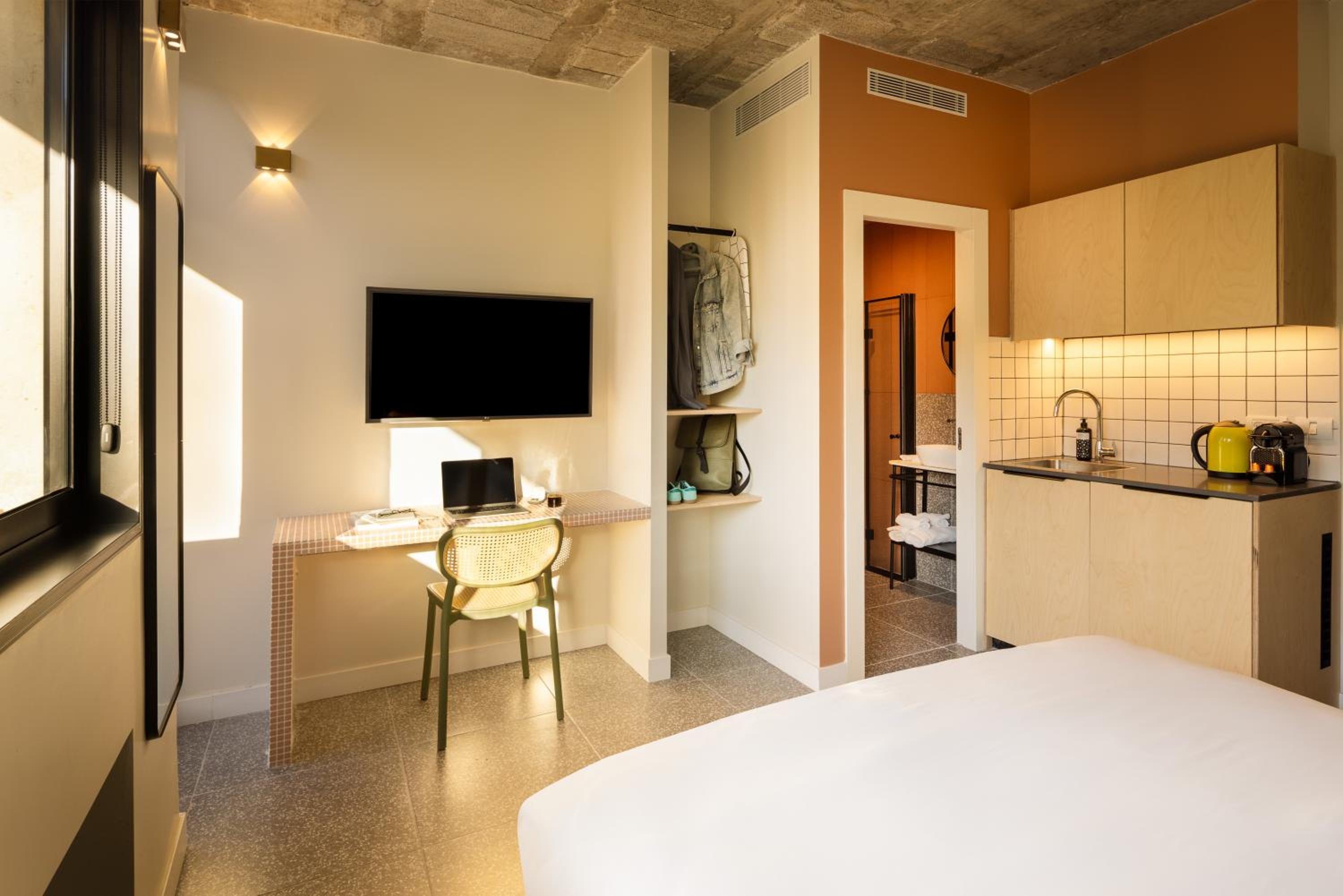 Savanna - by Loginn Tel-Avivian hotels