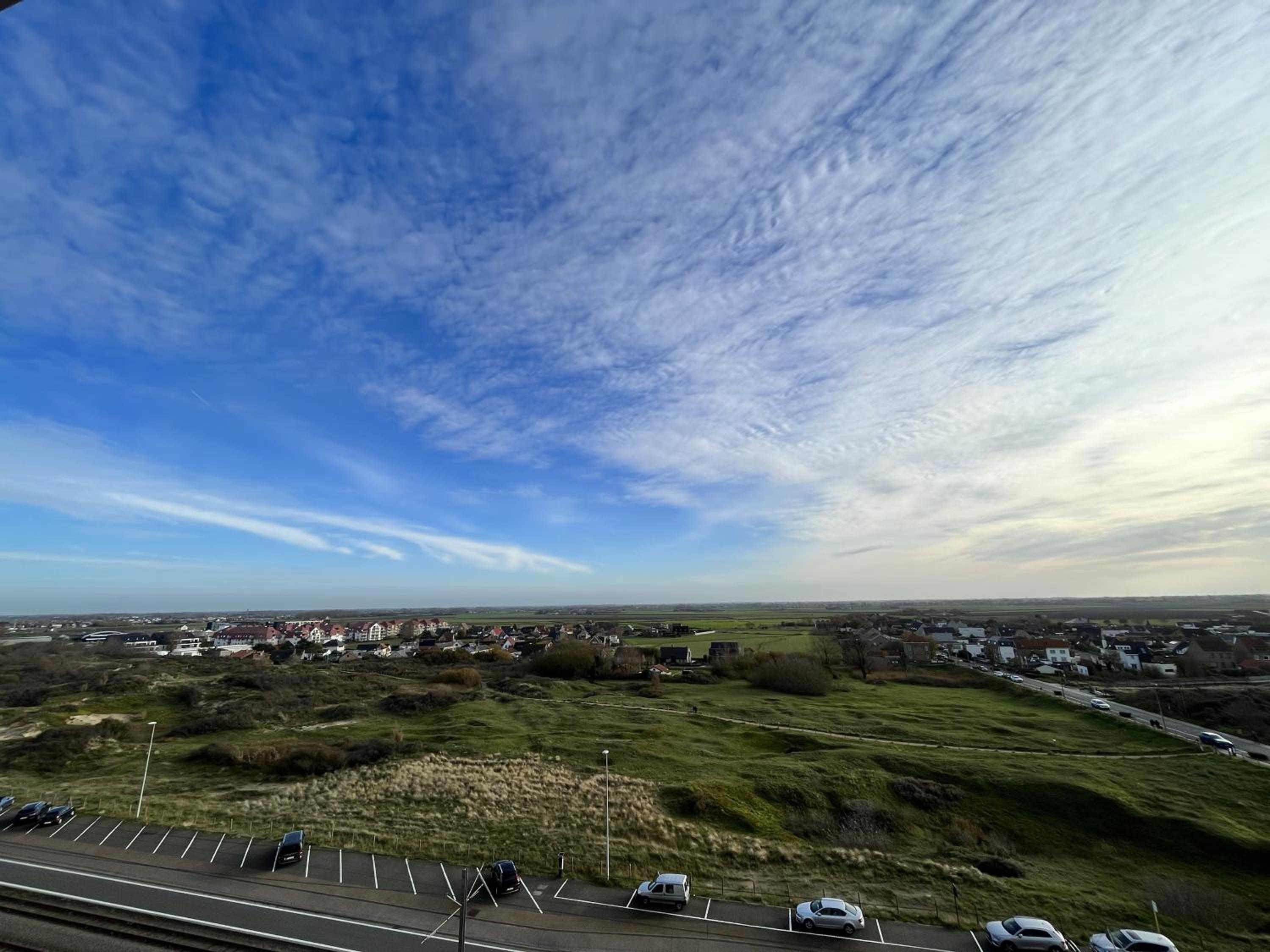 Stylish Apartment with Stunning Open View on Warandeduinen