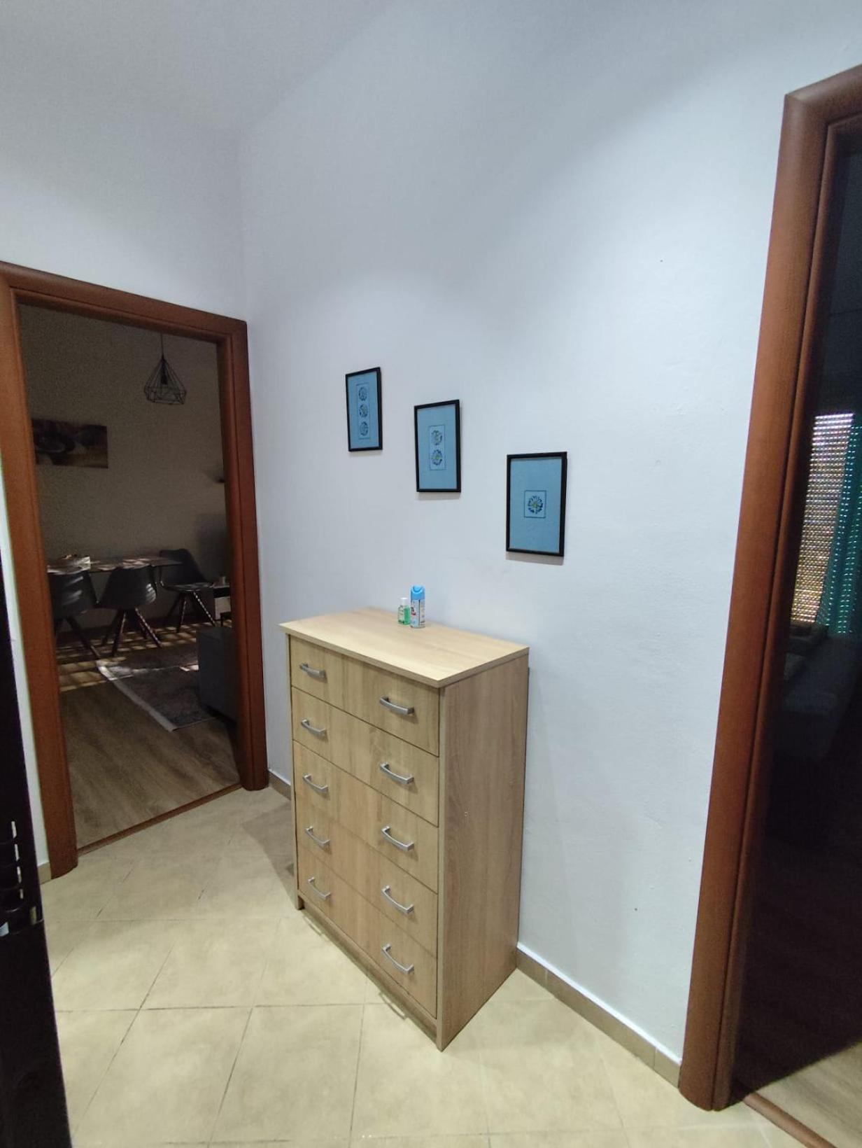 Daisy apartment