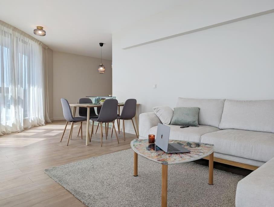 Foros Apartment