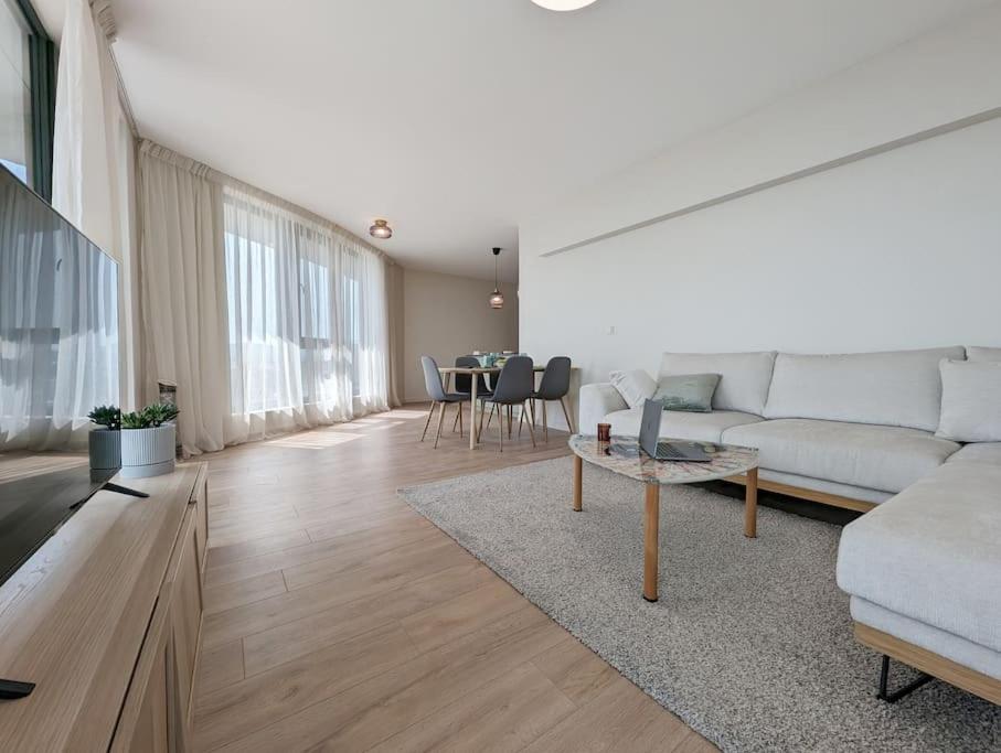 Foros Apartment