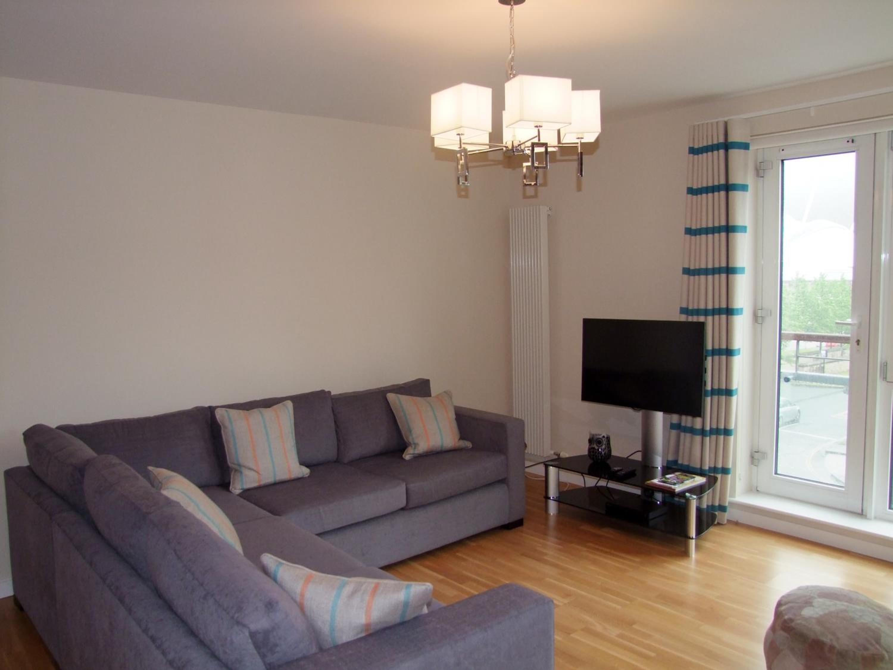 Holyrood Road Park Apartments - 379 view 5