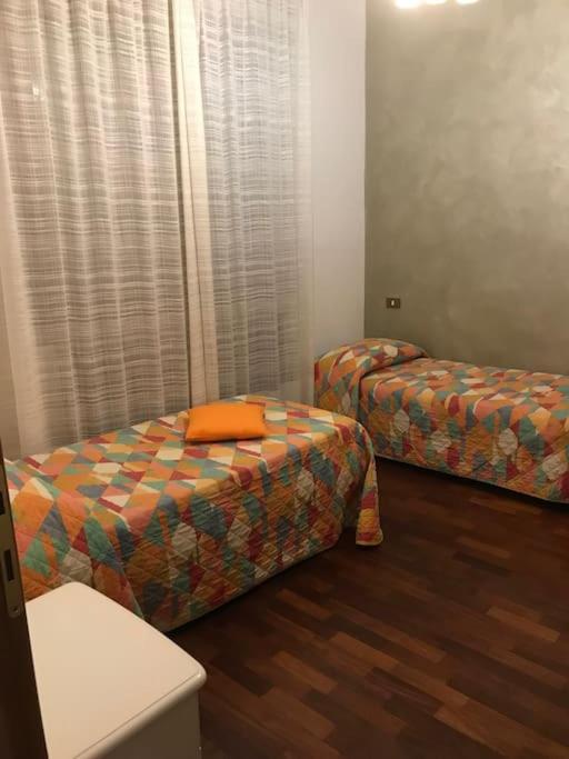Villetta con taverna, palestra, lavanderia, giardino