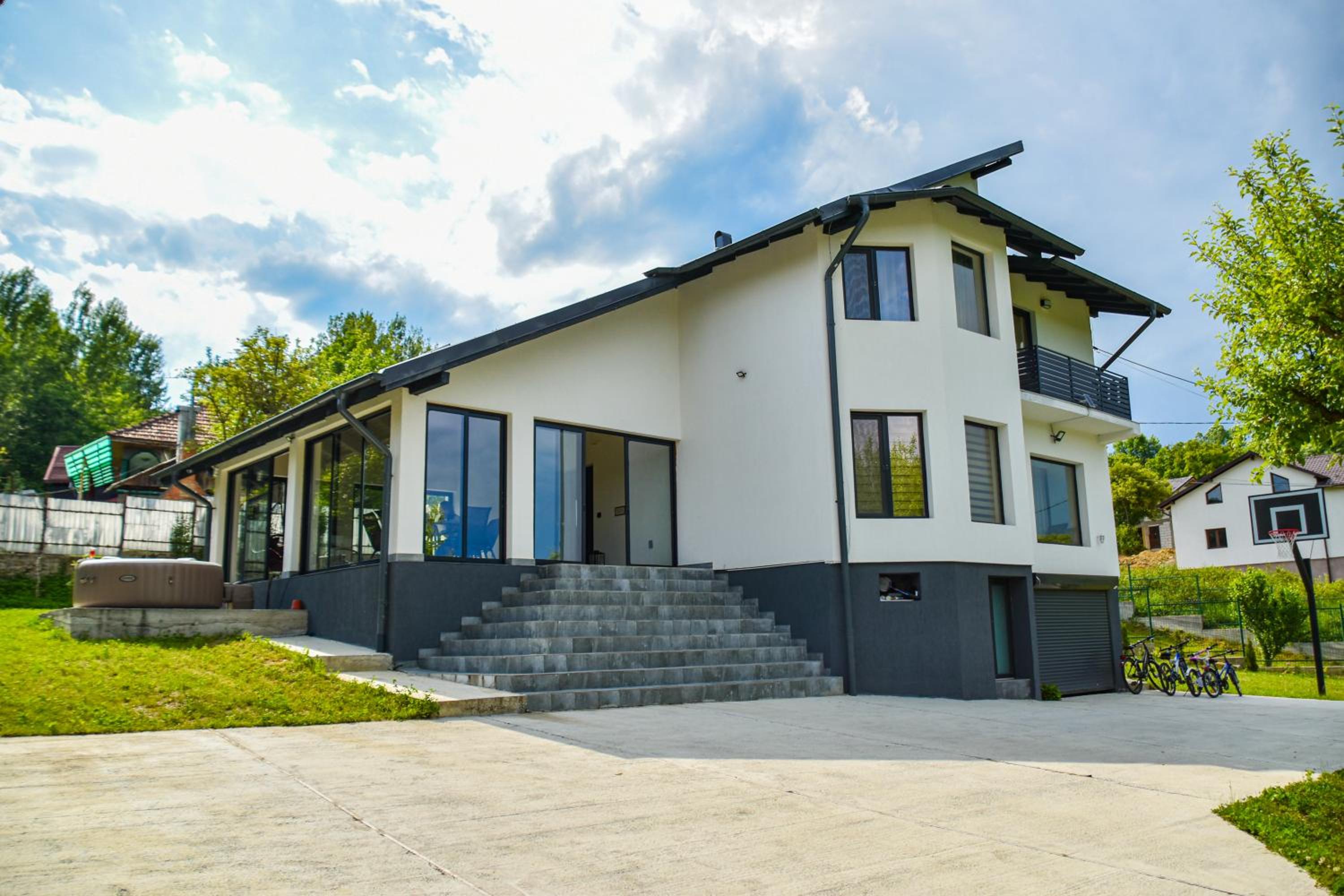 Vila MOON view 3