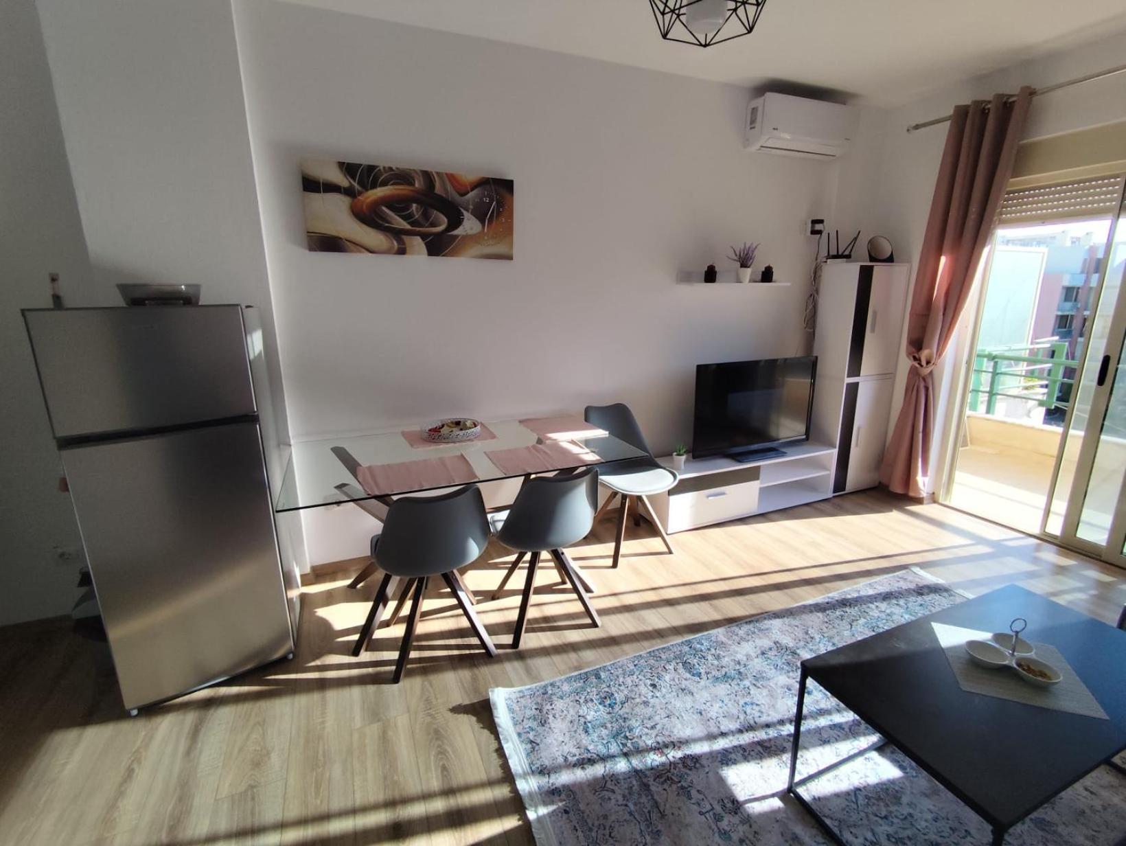 Daisy apartment