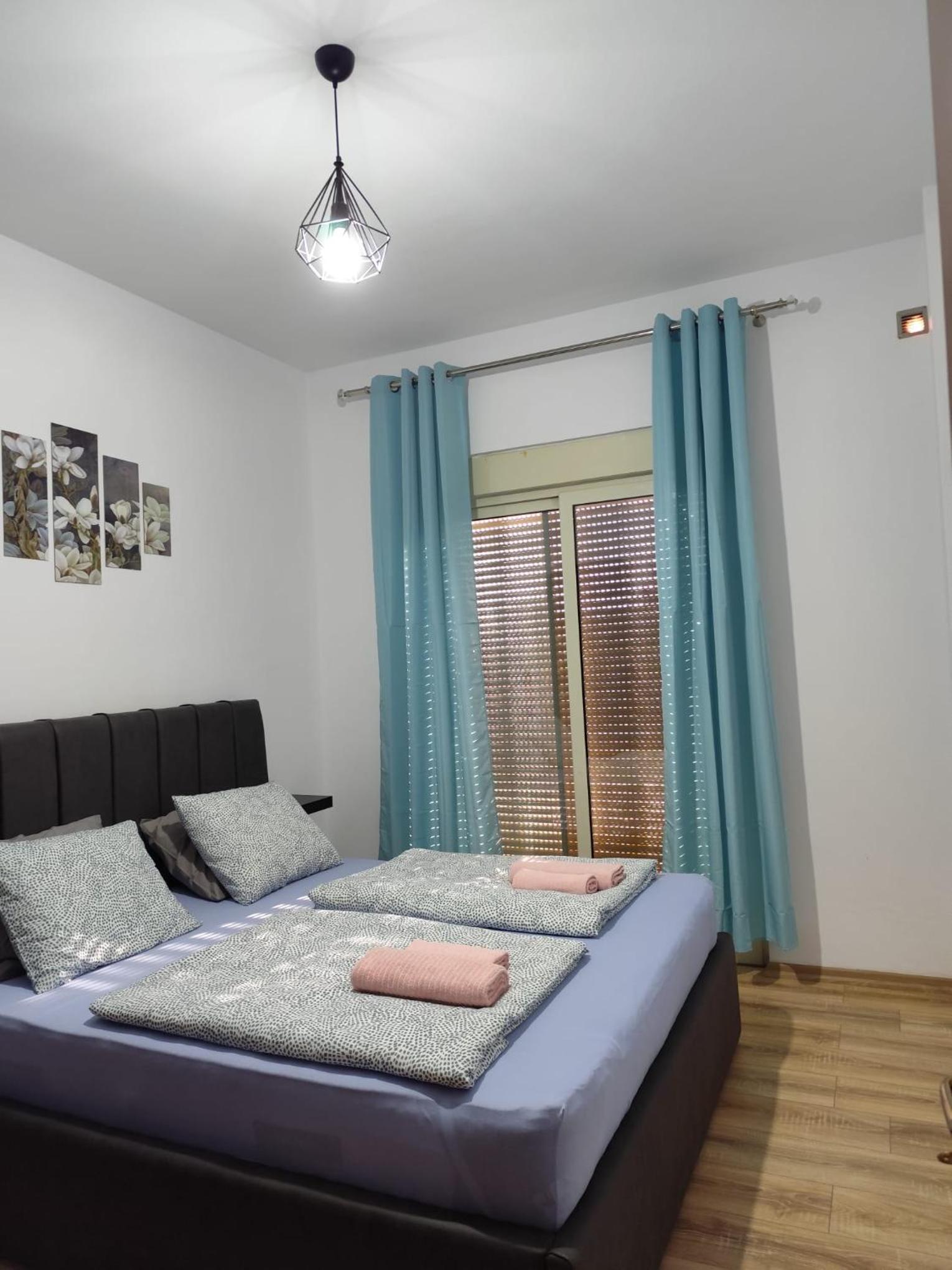 Daisy apartment