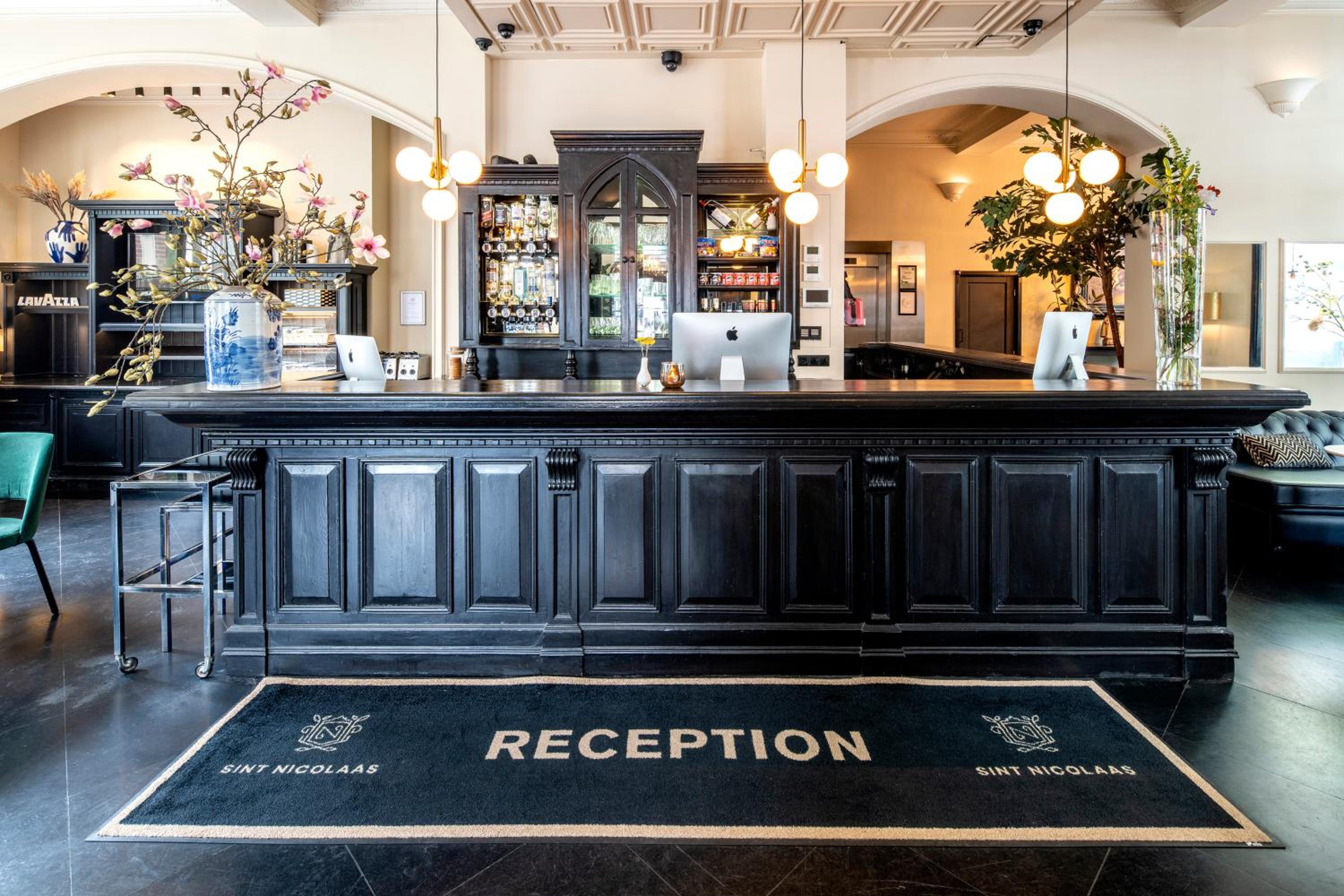 Hotel Sint Nicolaas photo 2