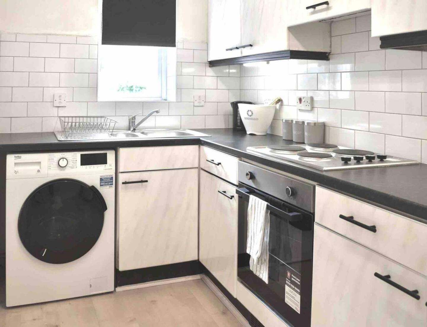 FREE parking, City centre,quiet,Netflix