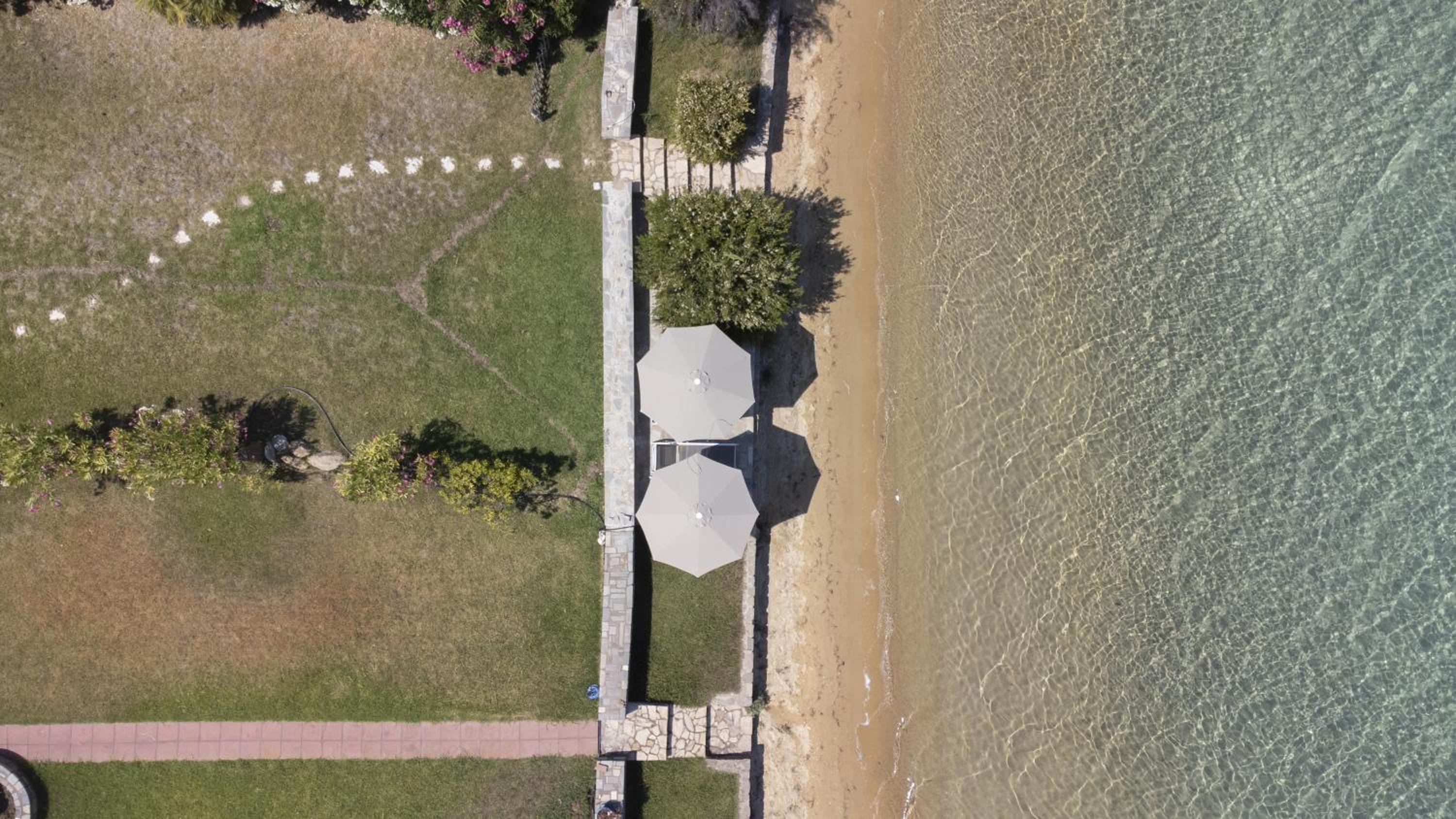 Villa Egeo - Beachfront Paradise, Private Beach, Starlink, BBQ view 2