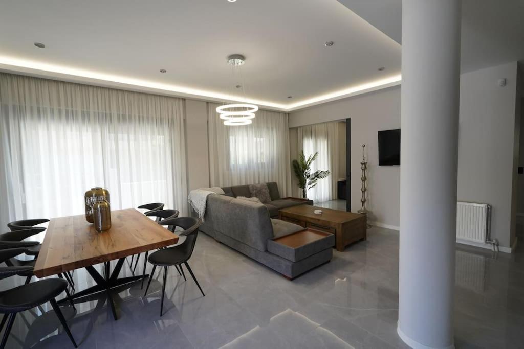 Brand New 3BR with 2 Bathrooms Marousi Apartment