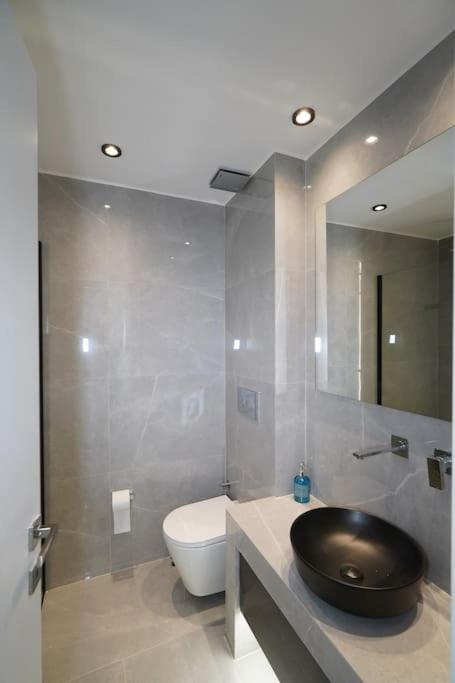 Brand New 3BR with 2 Bathrooms Marousi Apartment