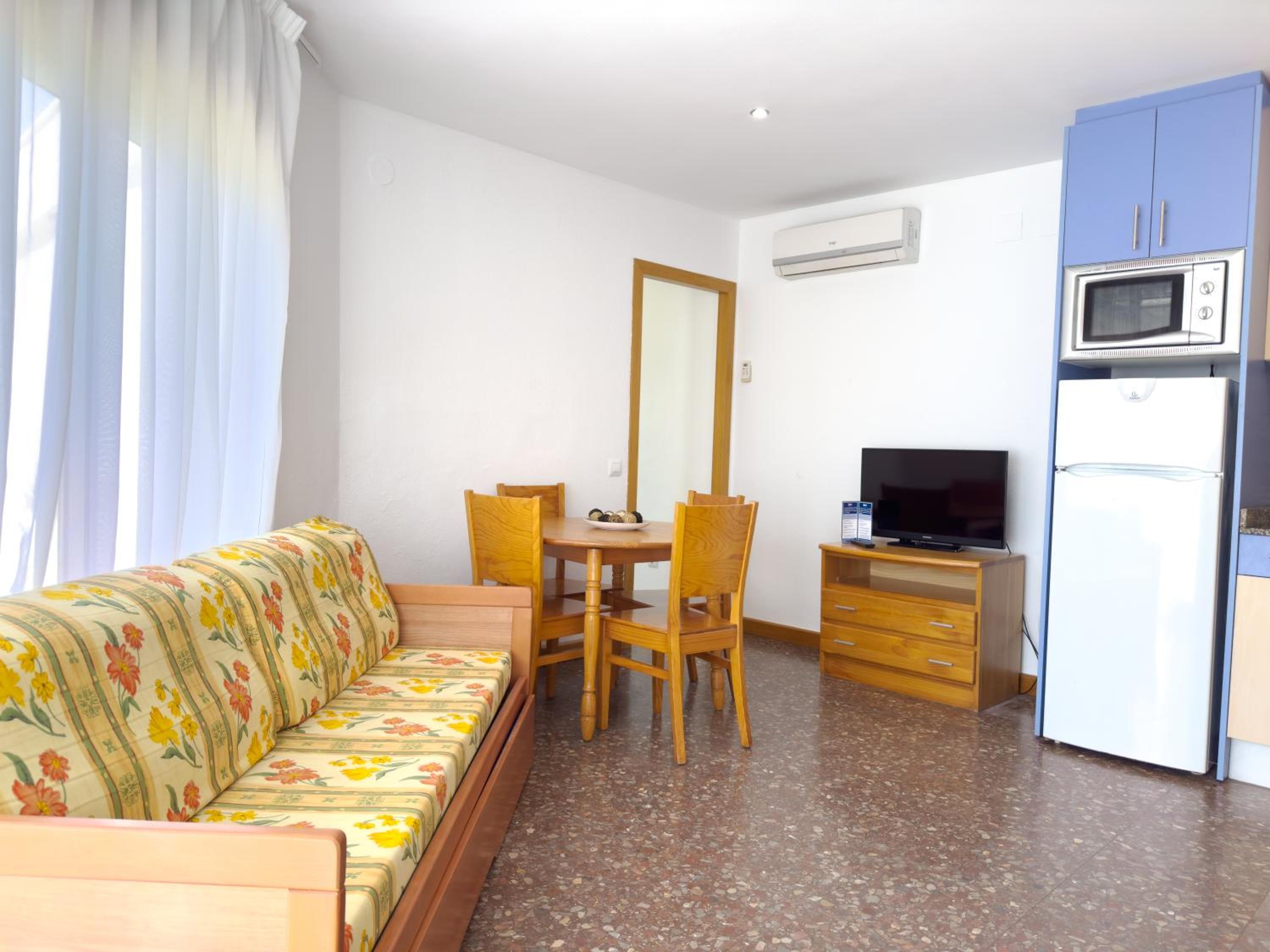 Rentalmar Atlantida Atico view 4