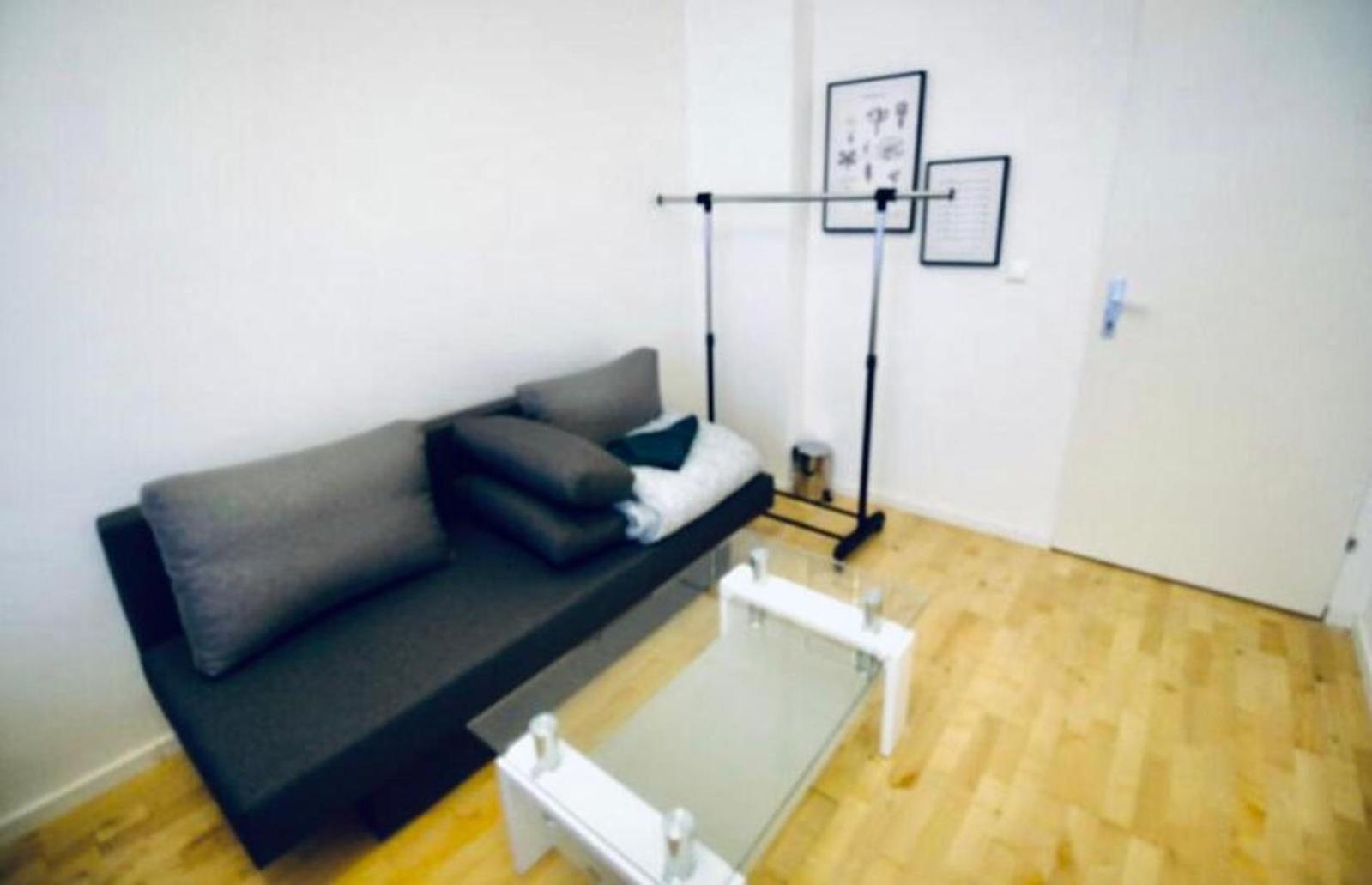 6 min to Amusement Park - Economy Rooms in Shared Apartment