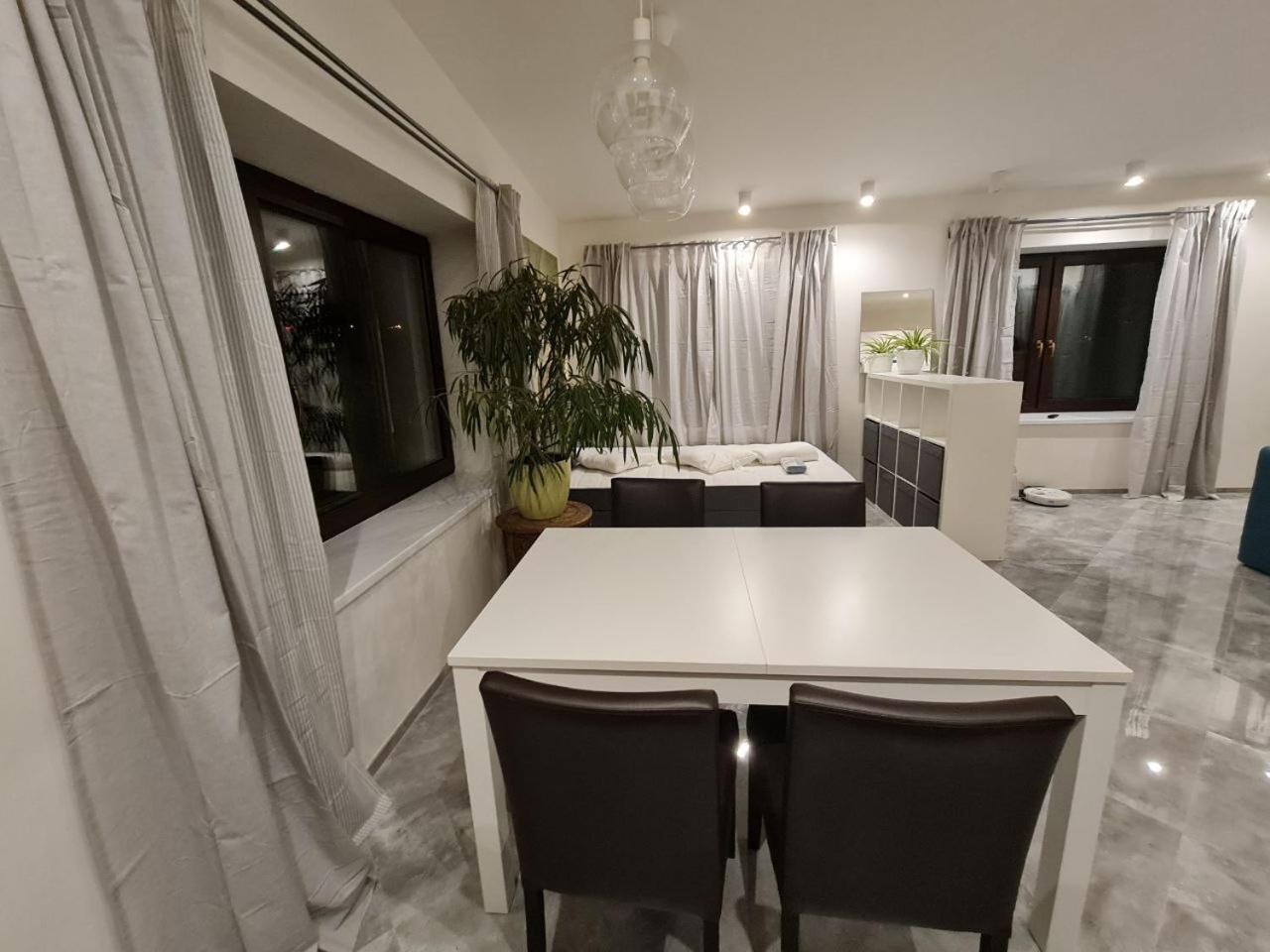 Airport Private Apartment, Advance Registration, No Reception, Self Check-in, Calm Environment, Non-Smoking Guests