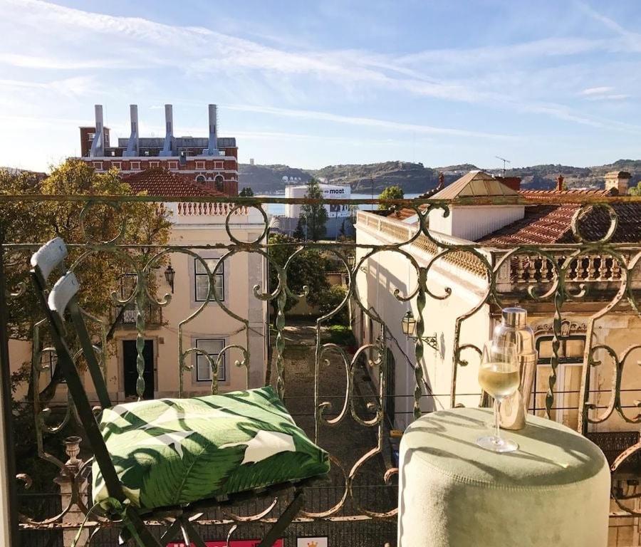 GuestReady - Elegant River View Duplex in Belem view 3