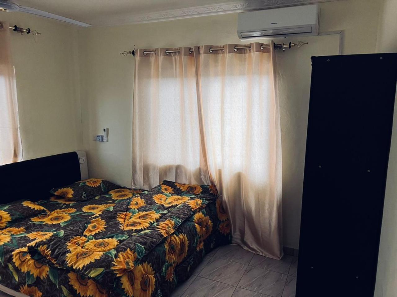 Lux Apartments