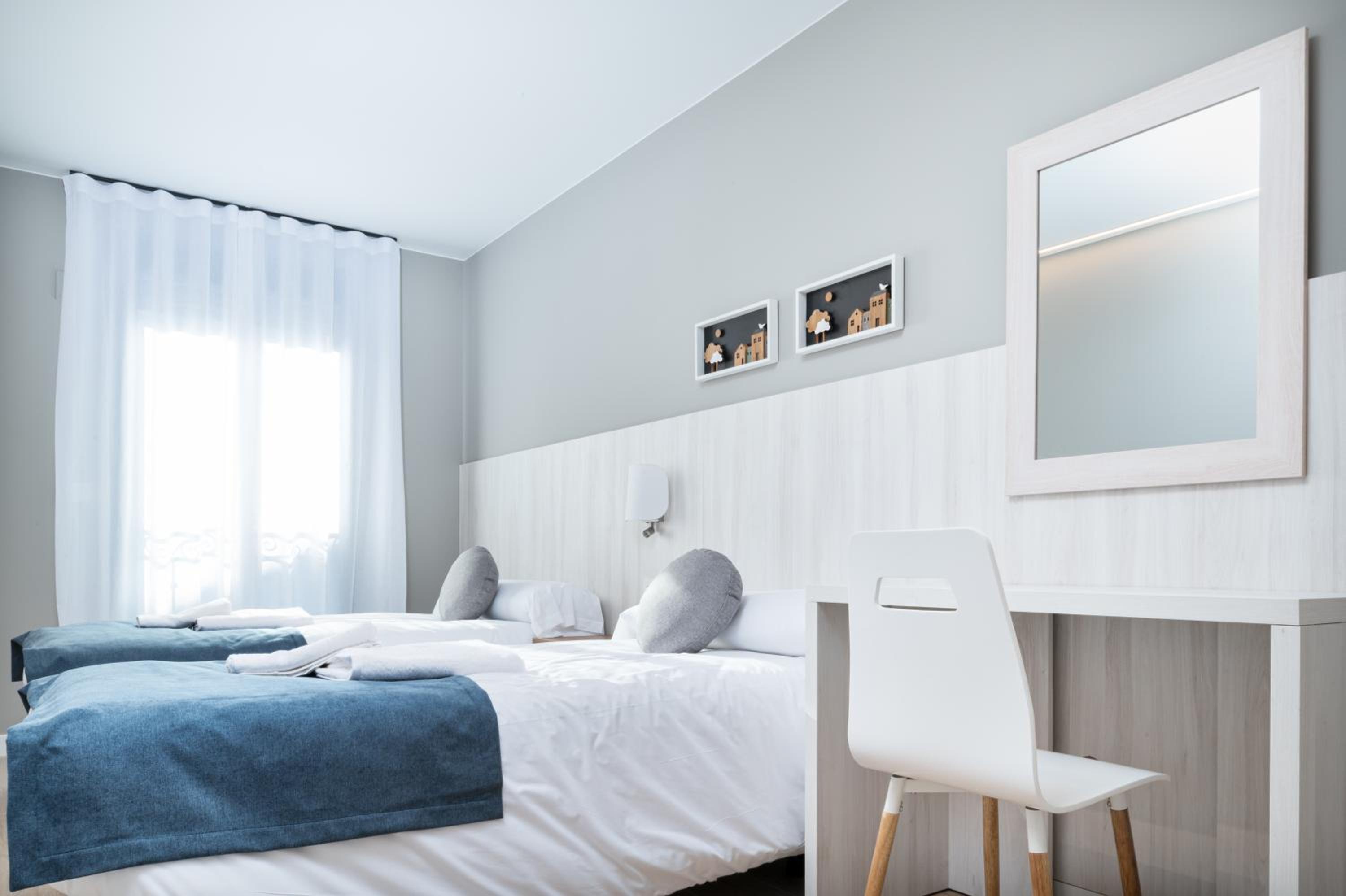 Apartamentos Torre del Reloj