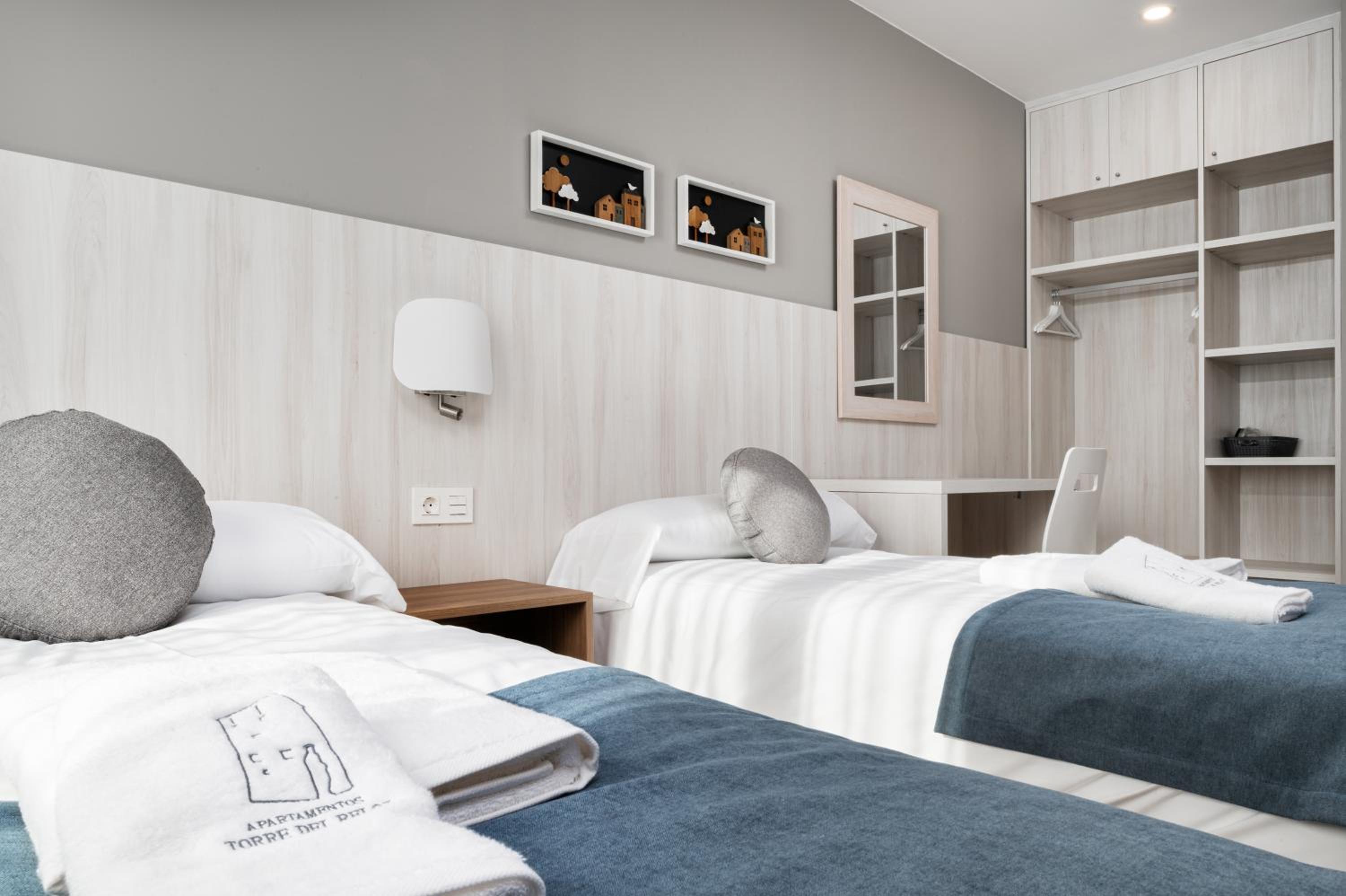 Apartamentos Torre del Reloj
