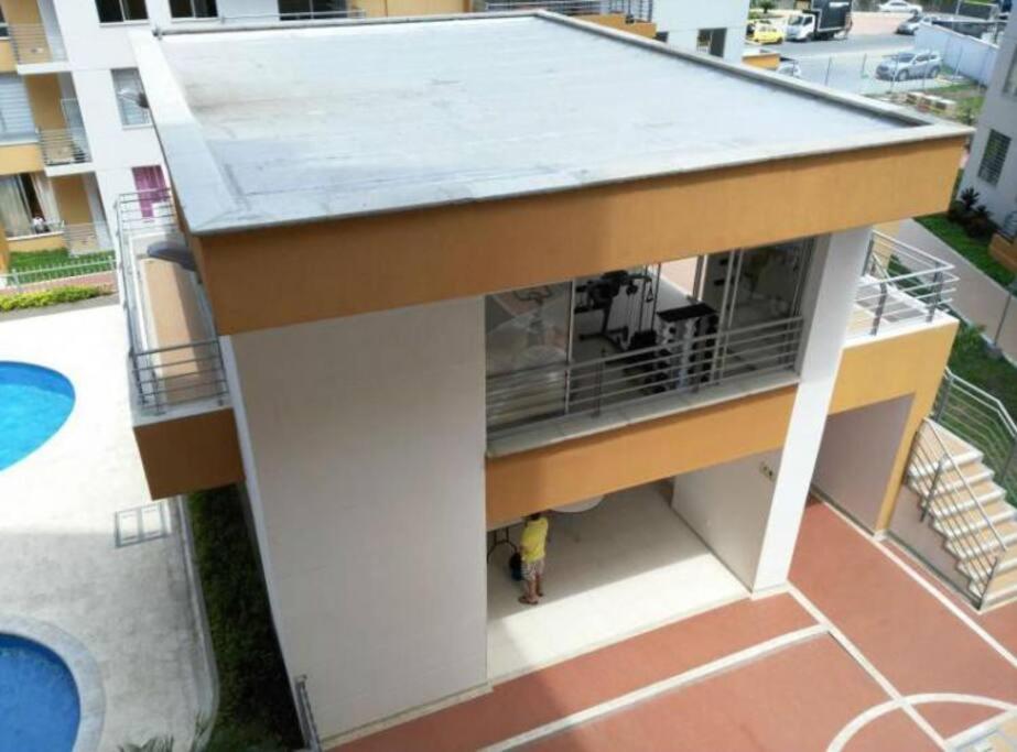 214 three bedroom apartment exclusive area cali