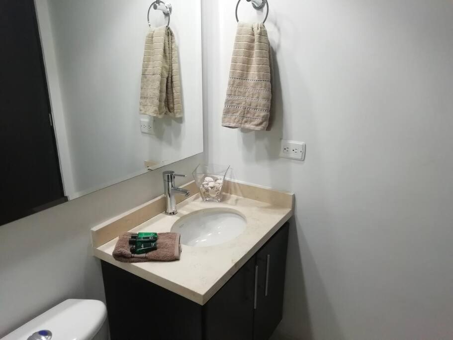 214 three bedroom apartment exclusive area cali