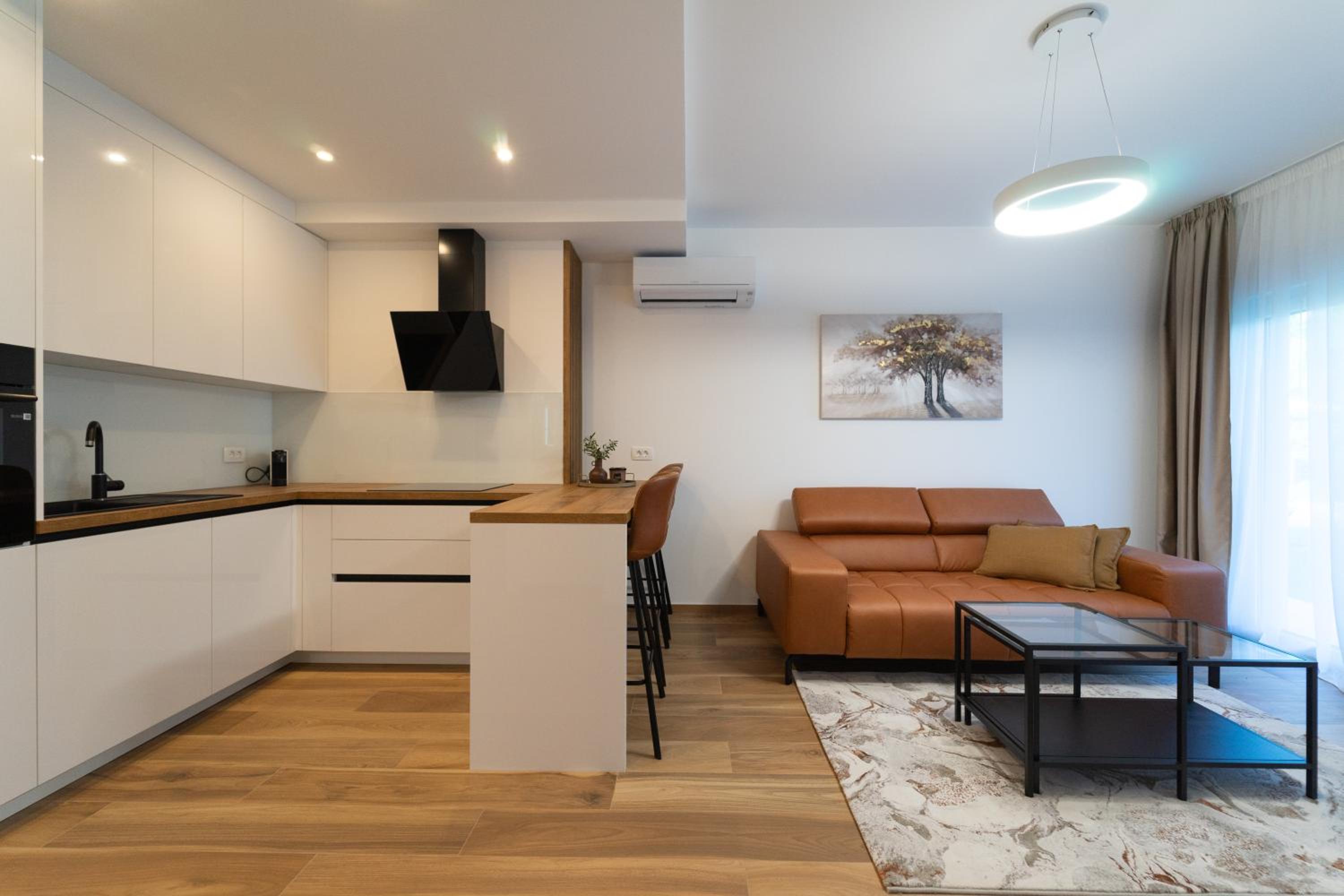 Laurier Apartments