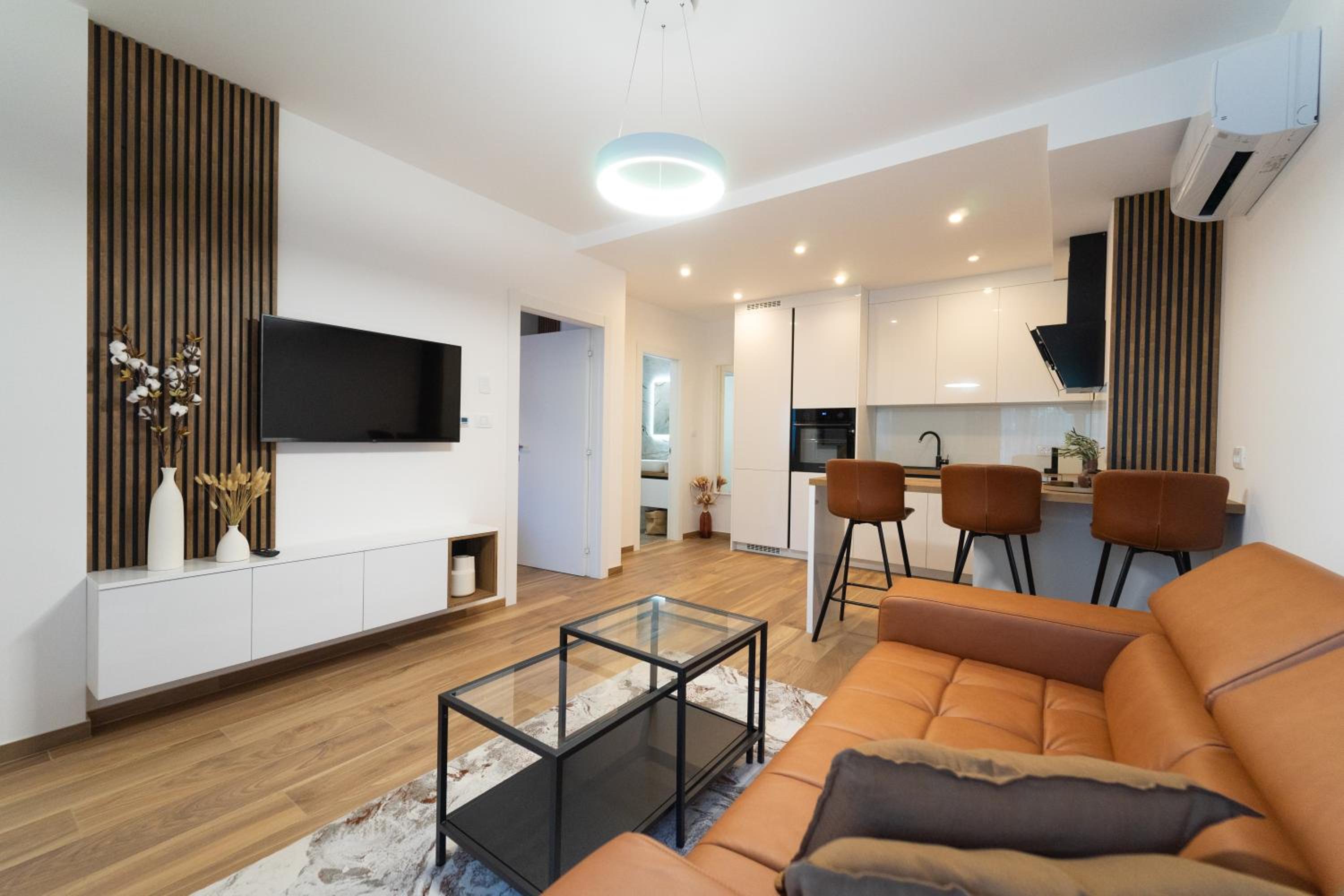 Laurier Apartments