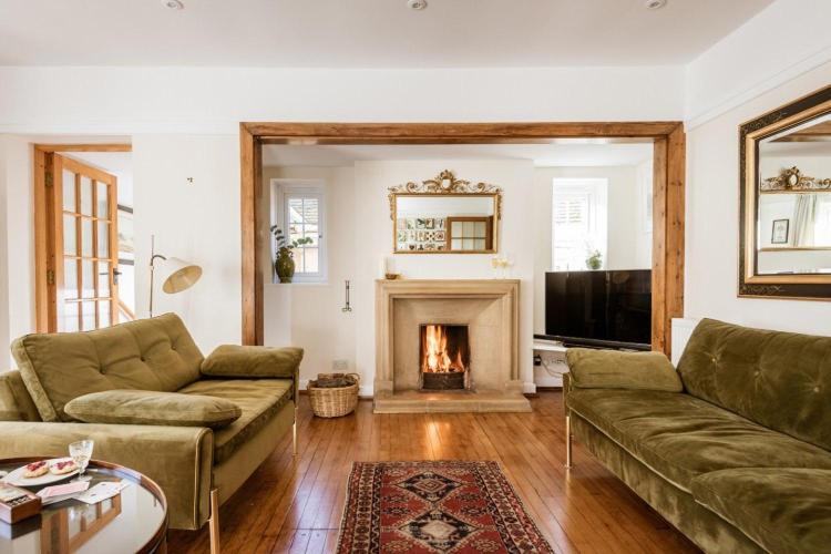 Beachside, Luxury Cottage, Devon