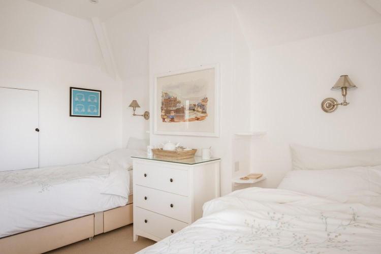 Beachside, Luxury Cottage, Devon