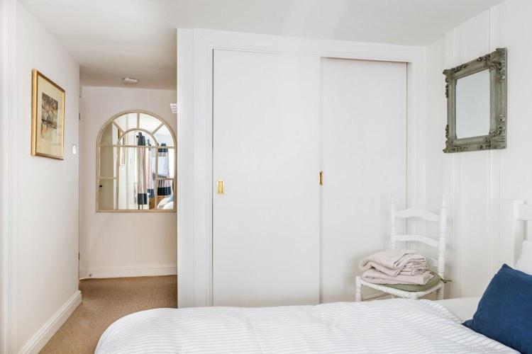 Beachside, Luxury Cottage, Devon