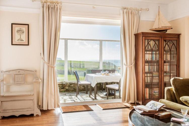 Beachside, Luxury Cottage, Devon