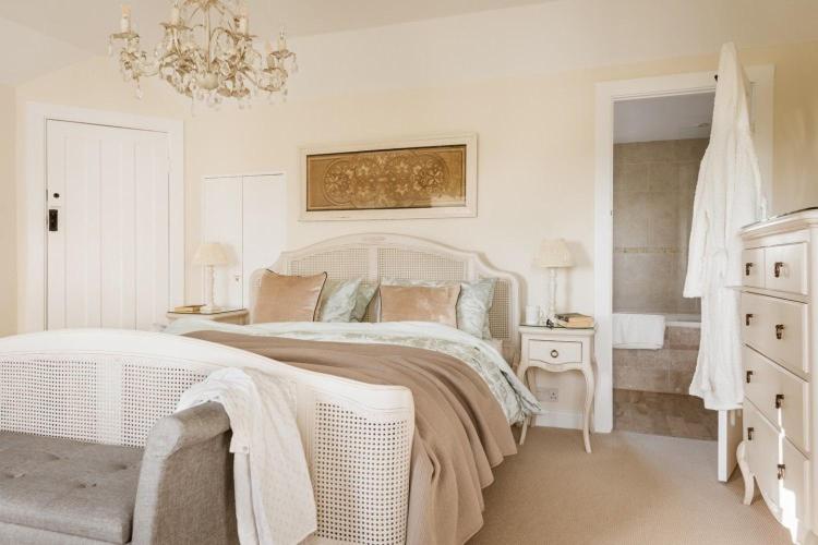 Beachside, Luxury Cottage, Devon