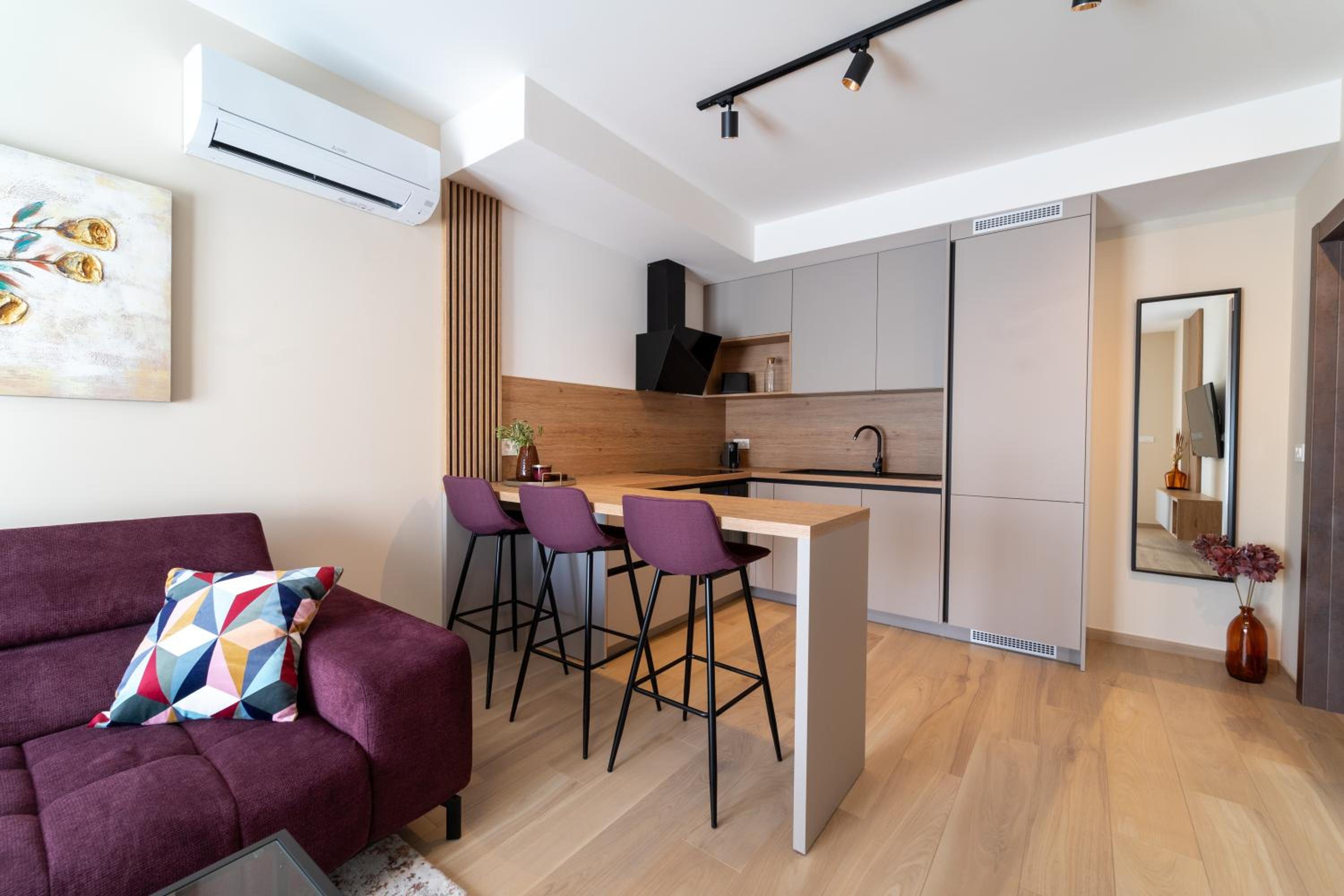 Laurier Apartments