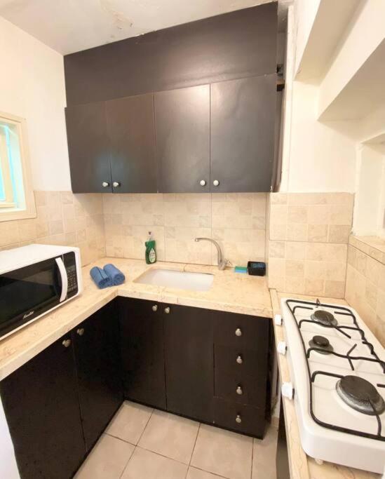 Sea cozy apartment in Kiryat Yam