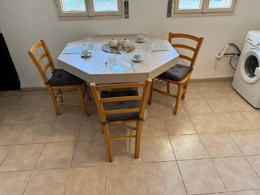 Sea cozy apartment in Kiryat Yam