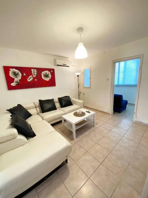 Sea cozy apartment in Kiryat Yam