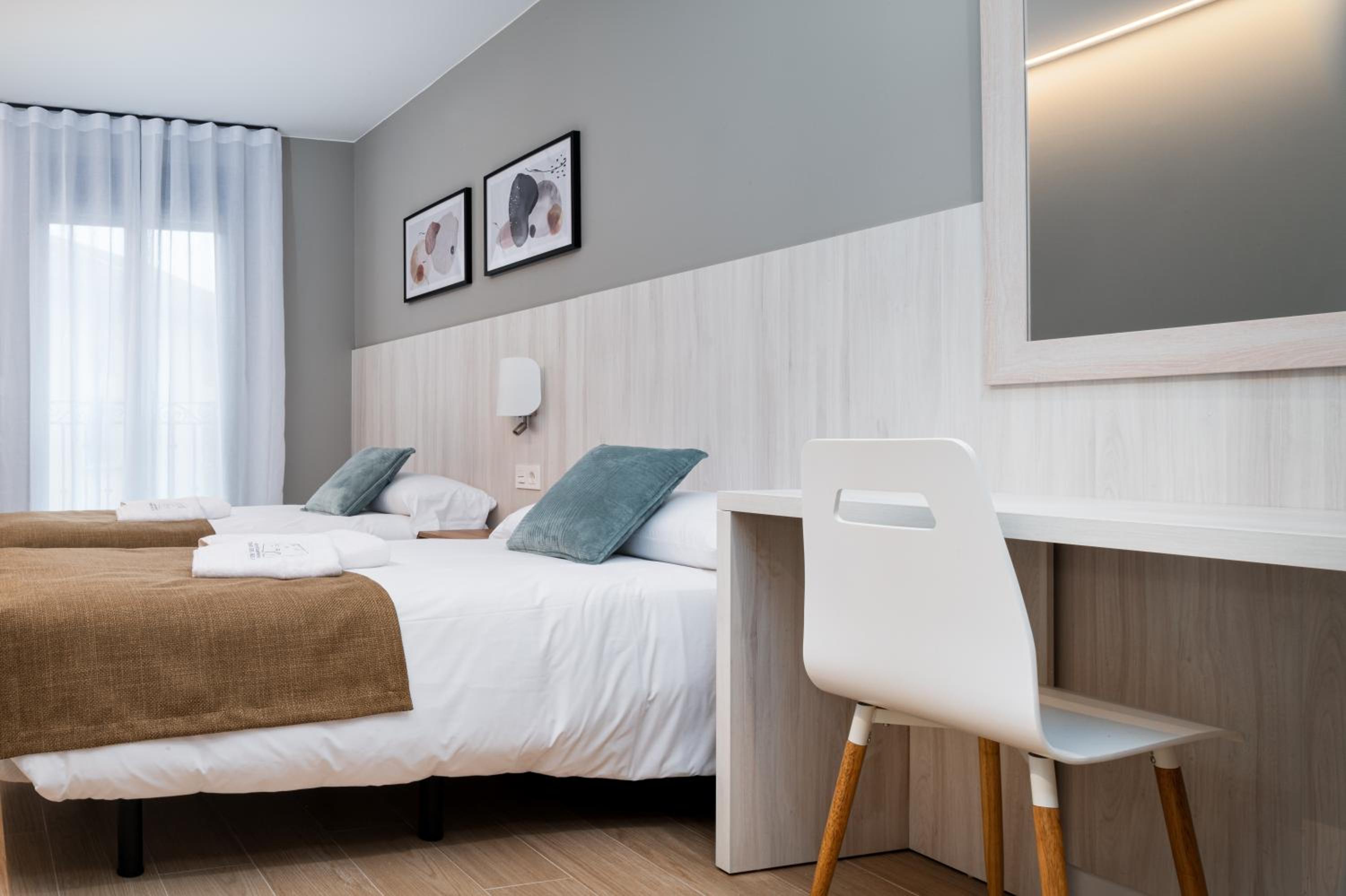 Apartamentos Torre del Reloj