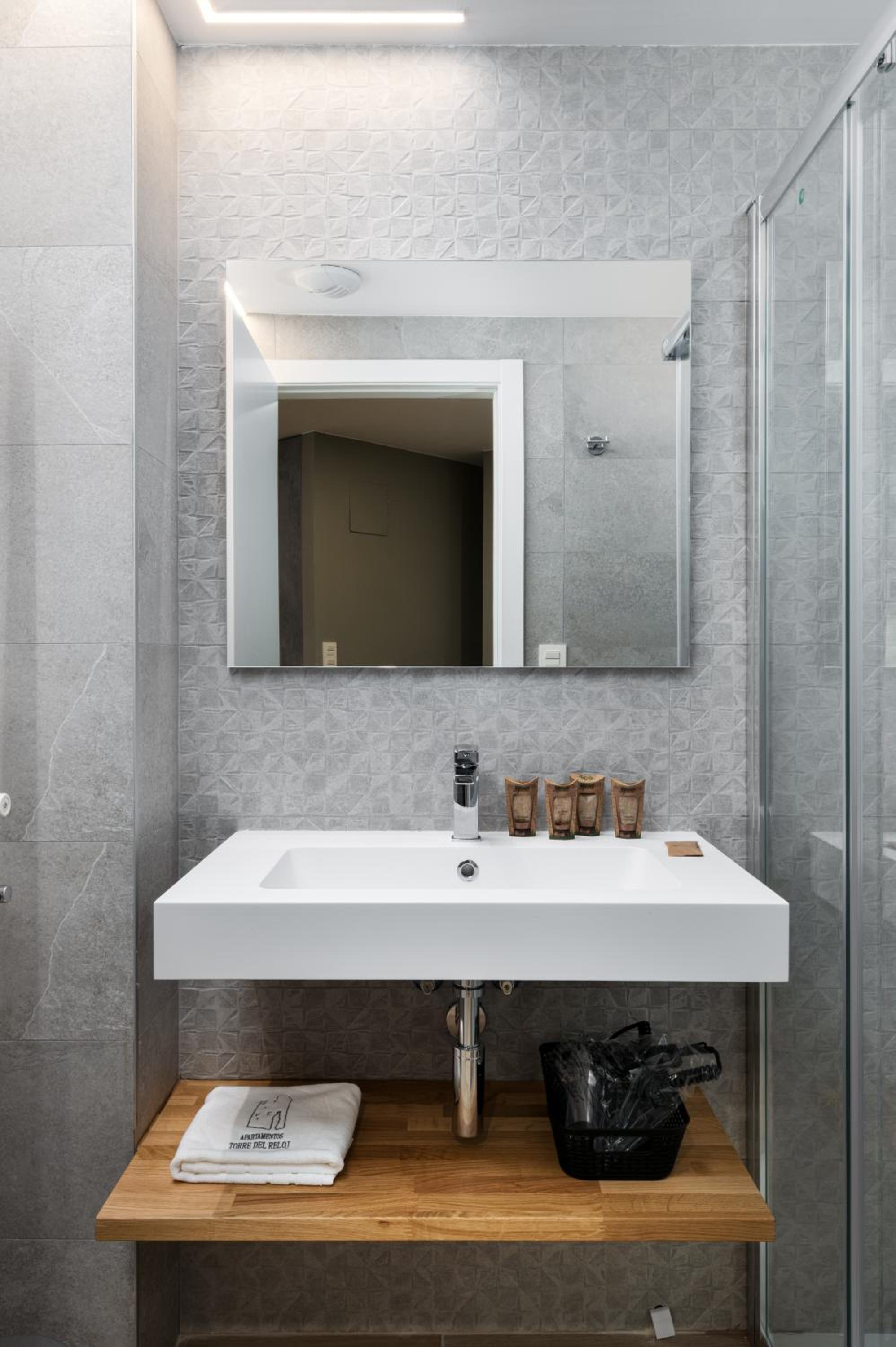 Apartamentos Torre del Reloj