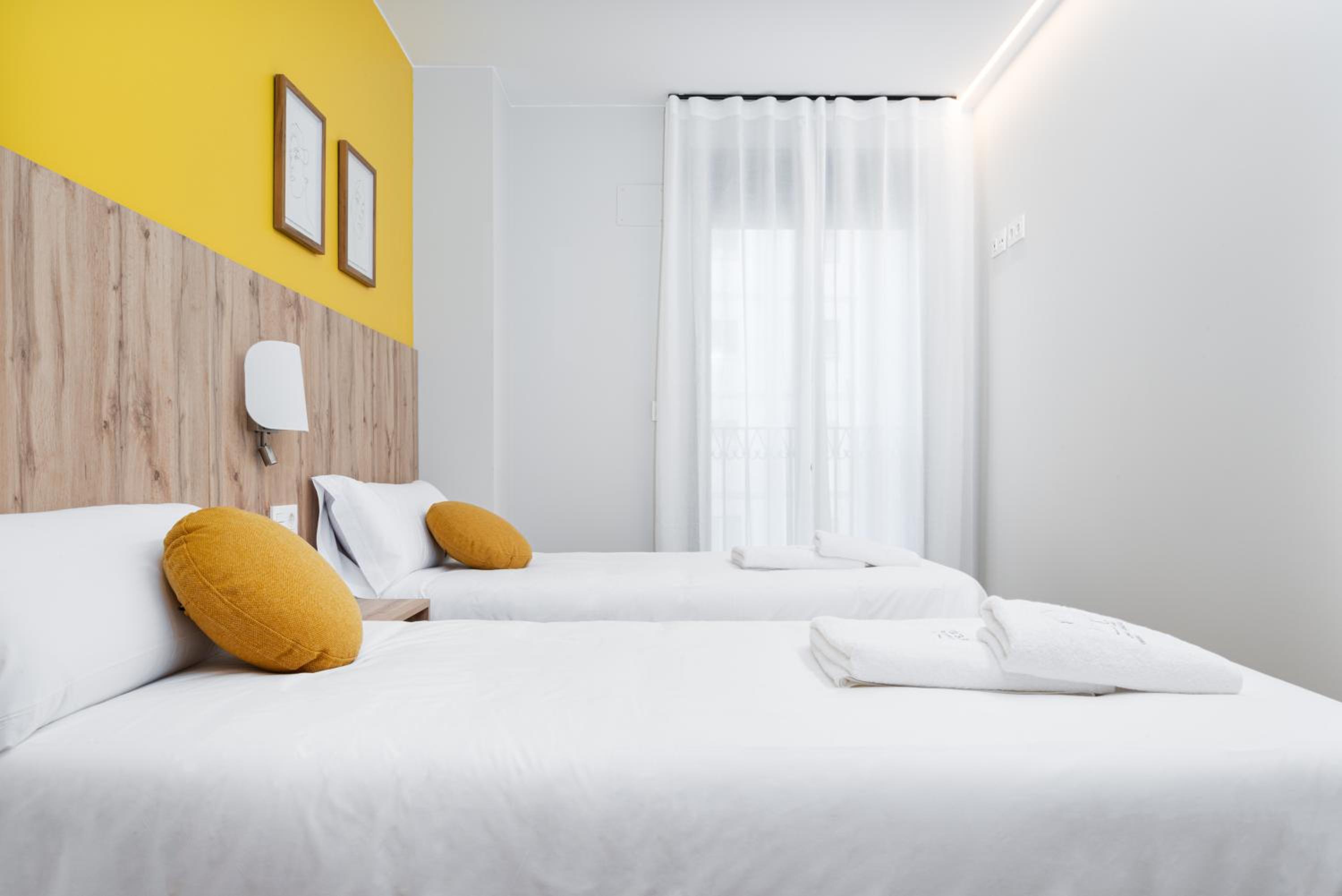 Apartamentos Torre del Reloj