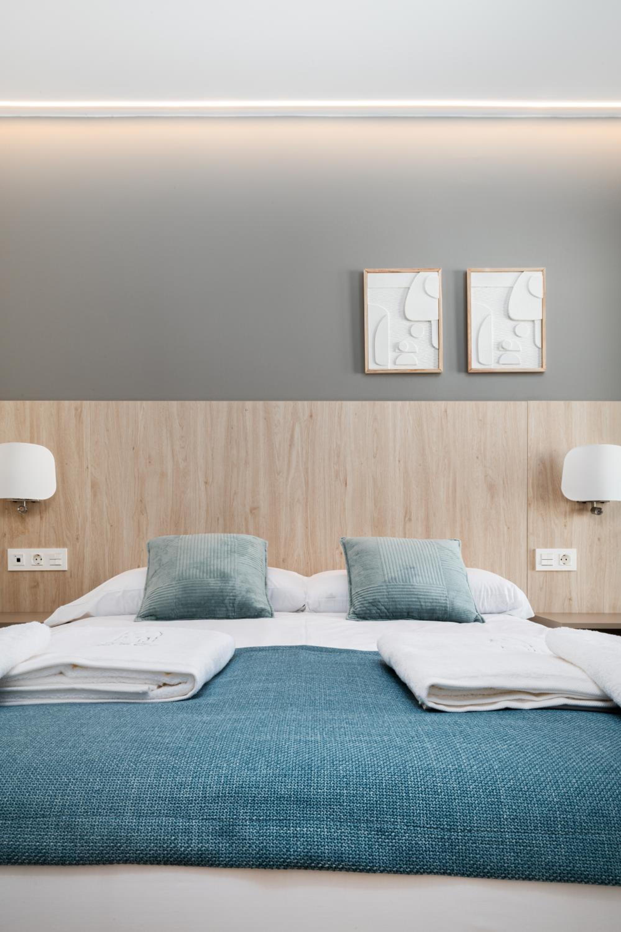 Apartamentos Torre del Reloj