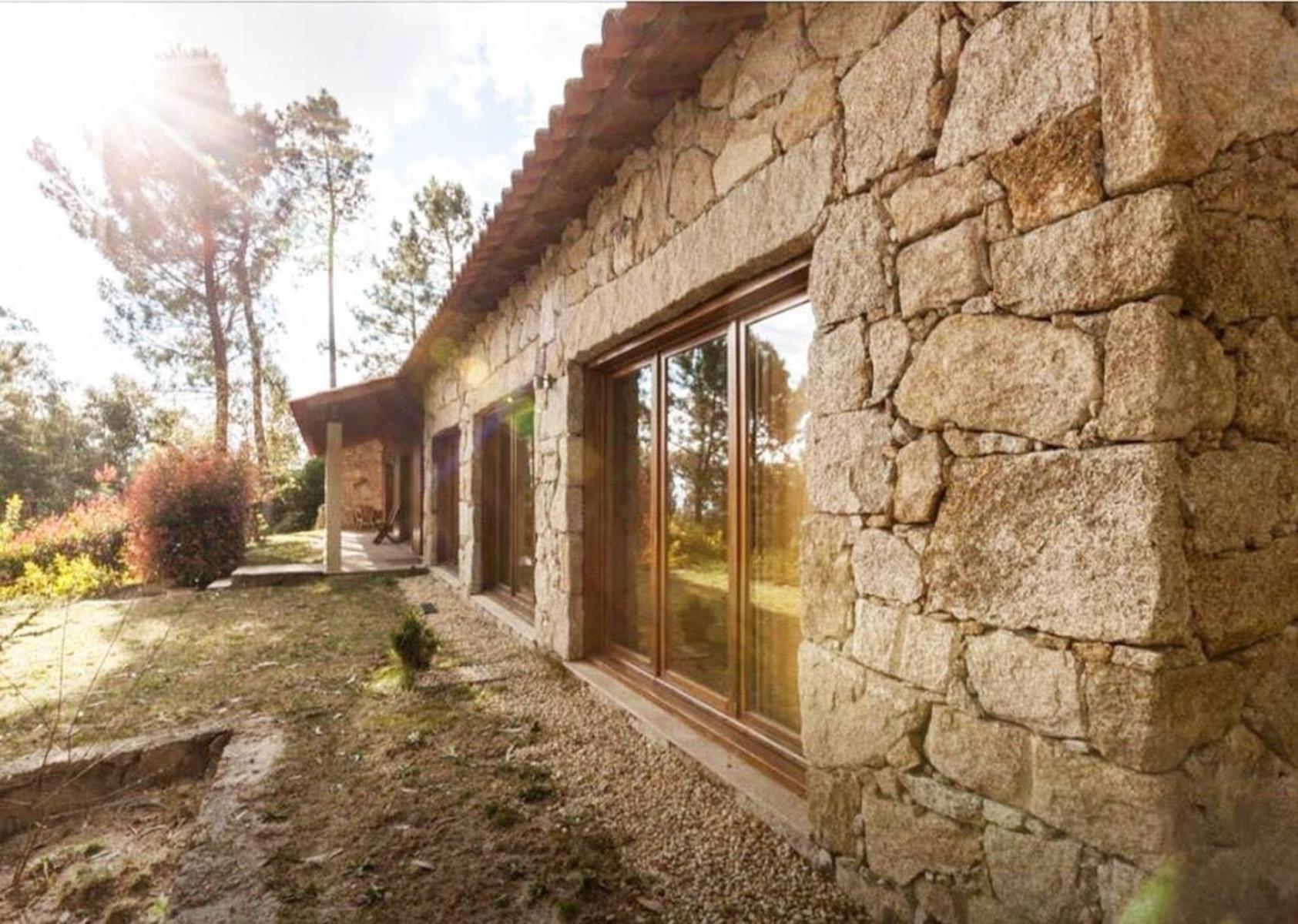 Casa de Vilarinho by Gerês Casas - main view