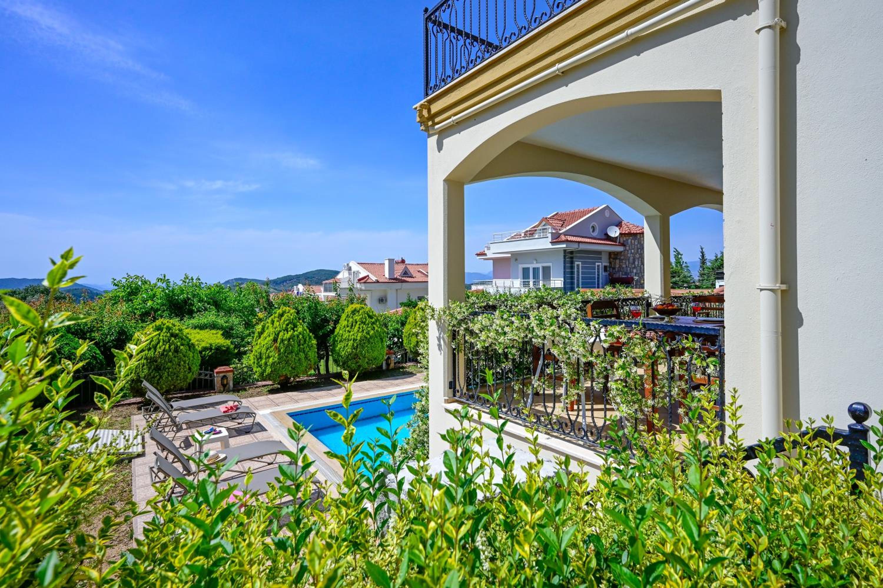 Villa Arokarya