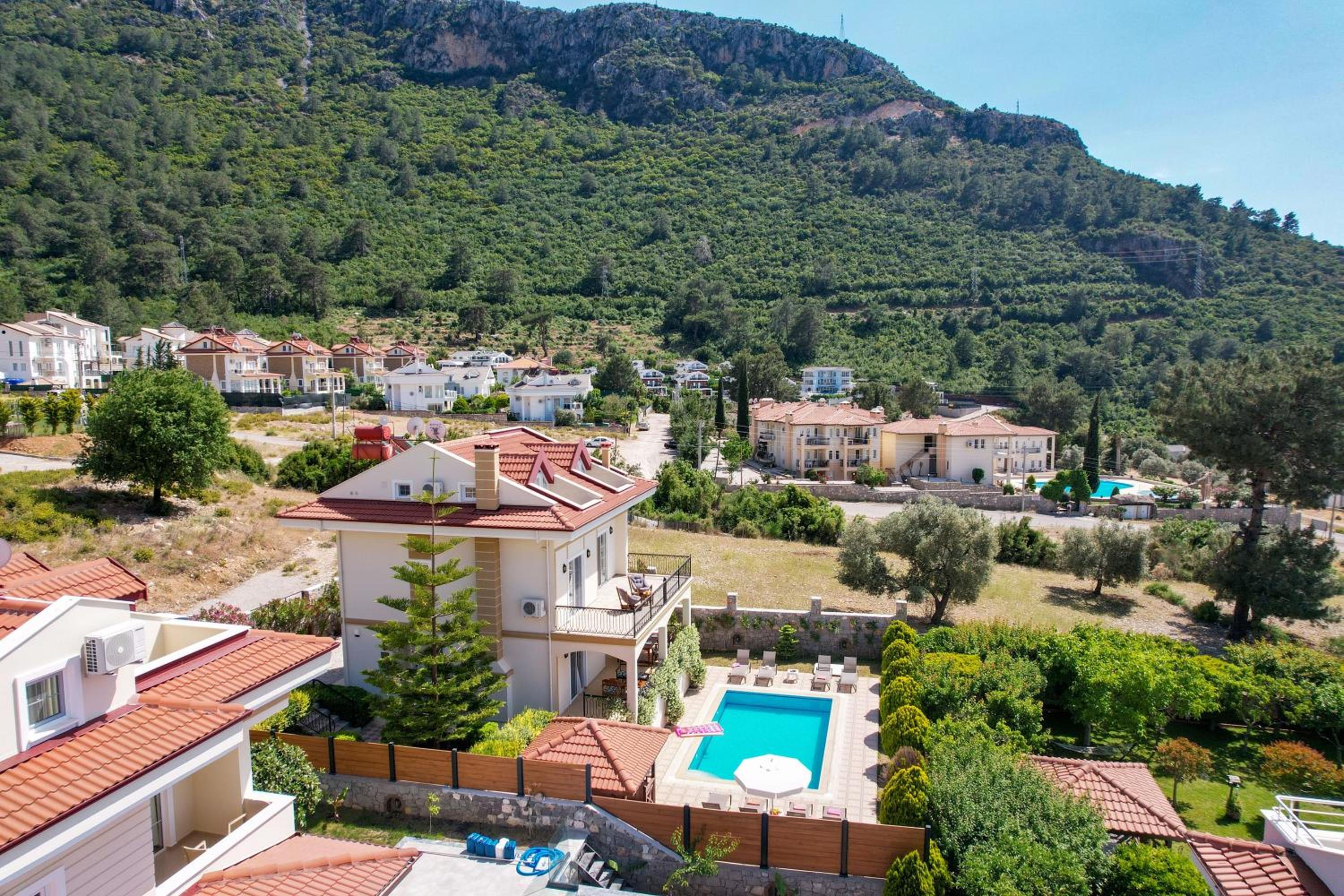 Villa Arokarya